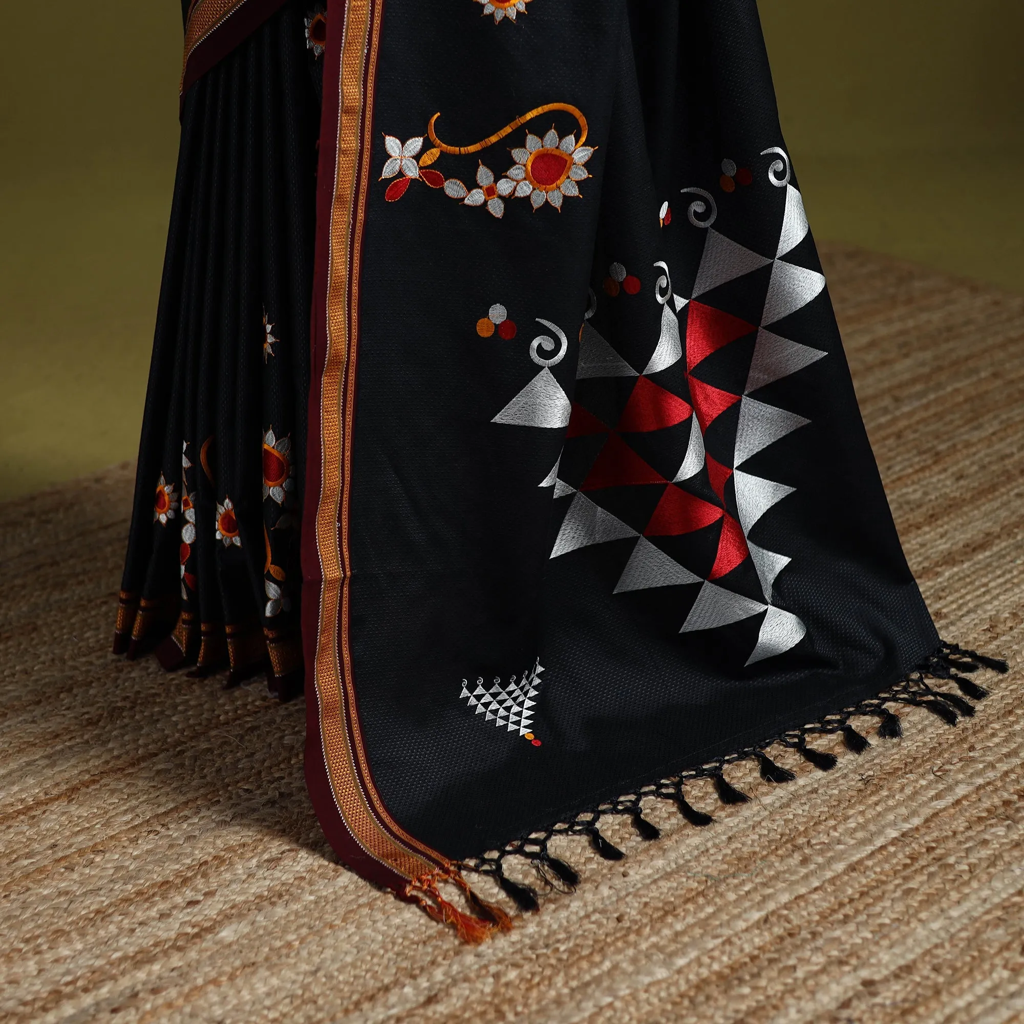 Black - Nath Work Silk Cotton Khun Saree 03 sold by Itokri product image thumbnail 4