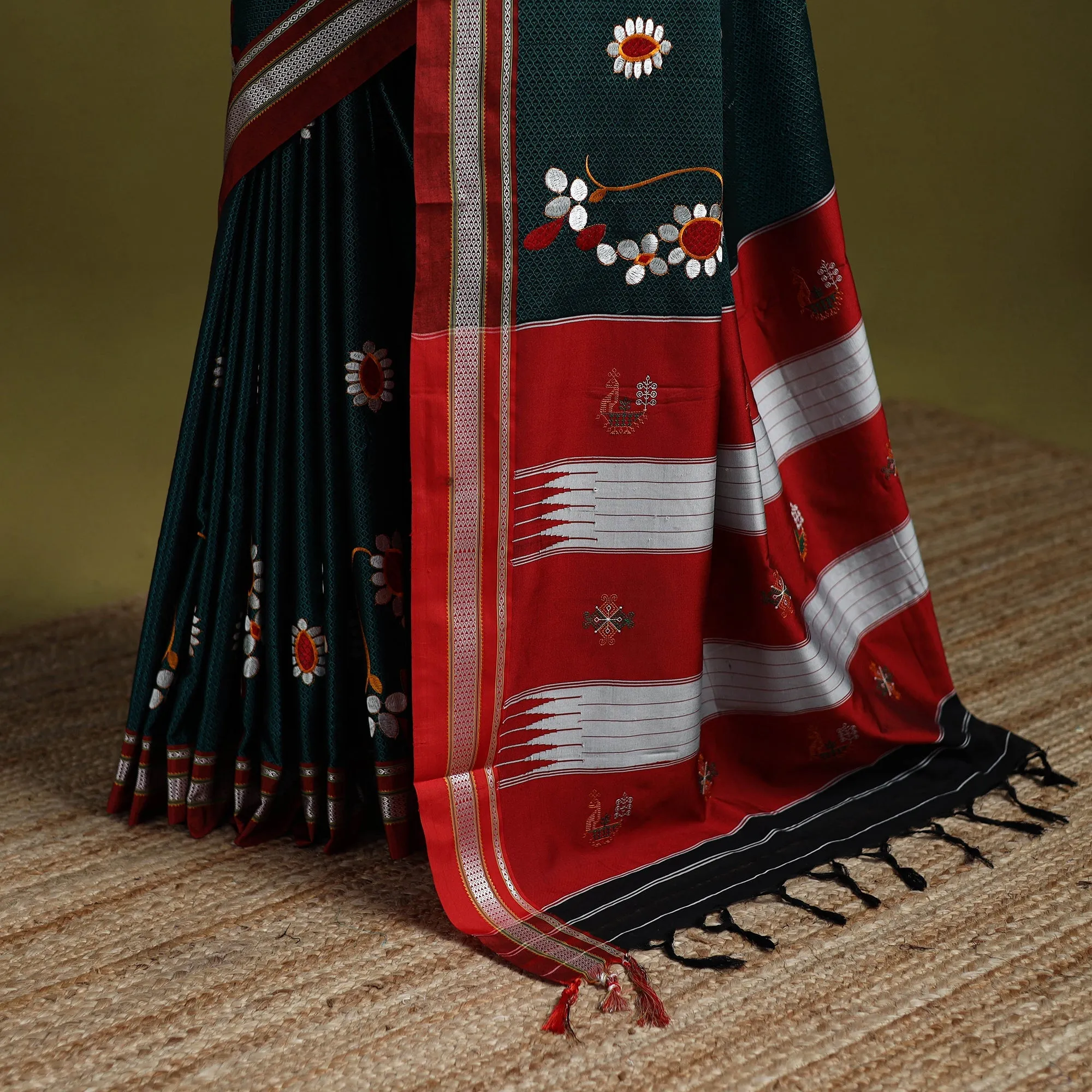Green - Nath Work Silk Cotton Khun Saree 02 sold by Itokri product image thumbnail 4