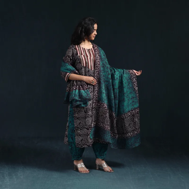 Black - Hand Block Batik Print Cotton Suit Set with Dupatta for women 13 made by Itokri