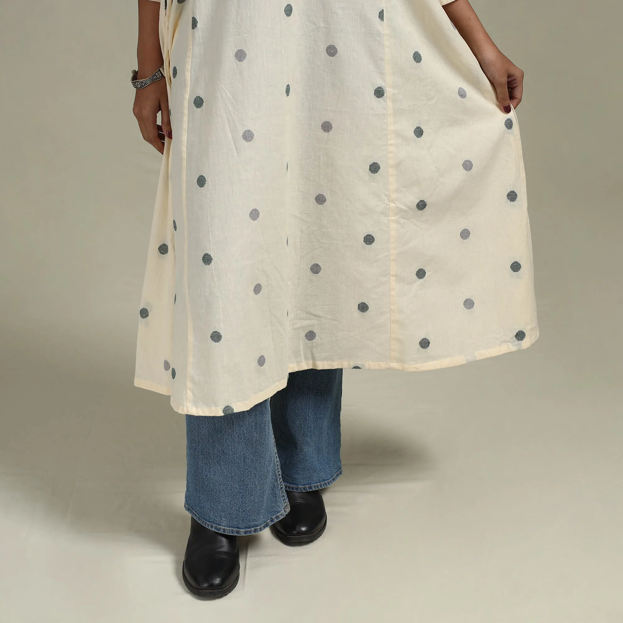 Beige - A-Line Cotton Jacquard Kurta 17 sold by Itokri product image thumbnail 4