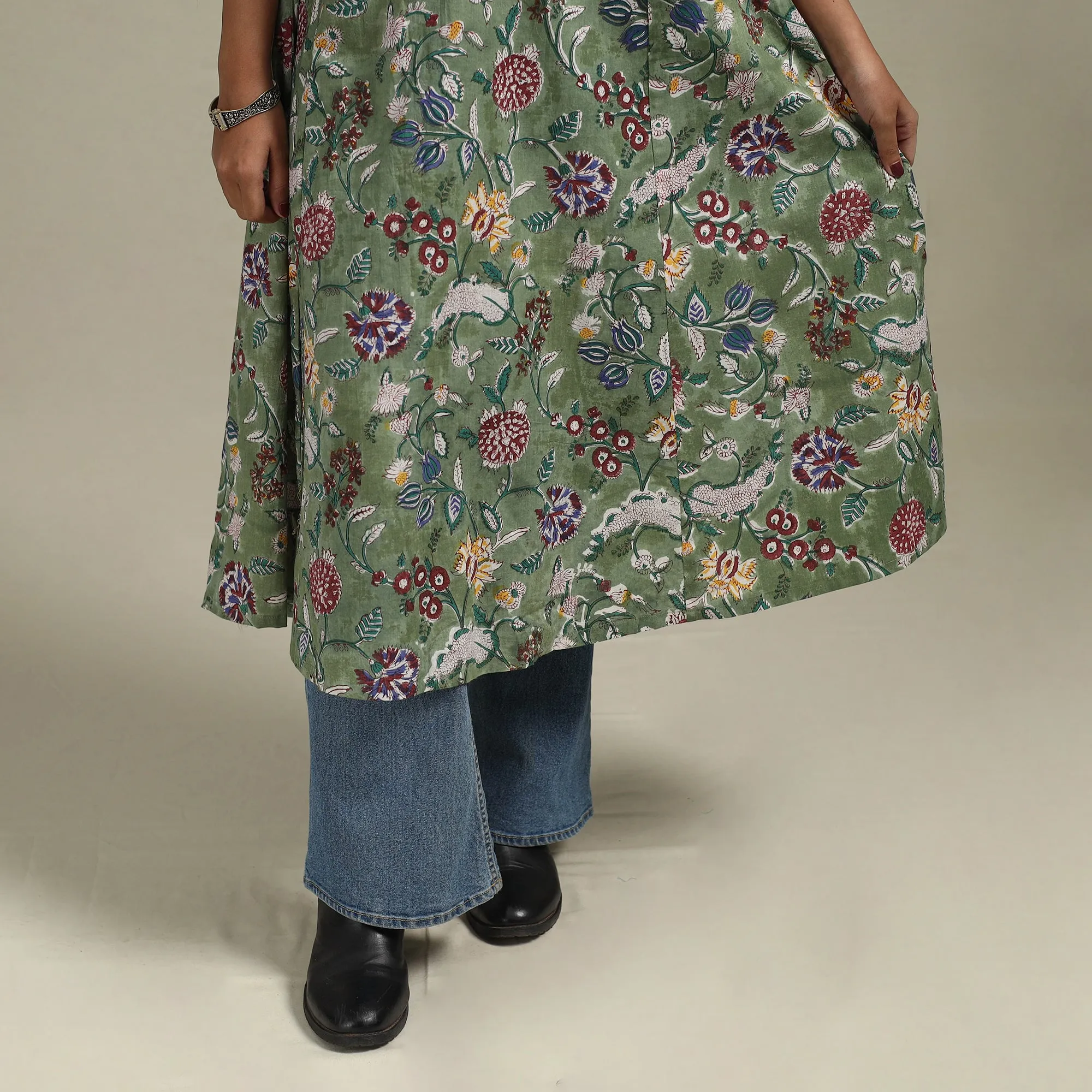 Green - Block Print Cotton A-Line Sanganeri Kurta 24 sold by Itokri product image thumbnail 4