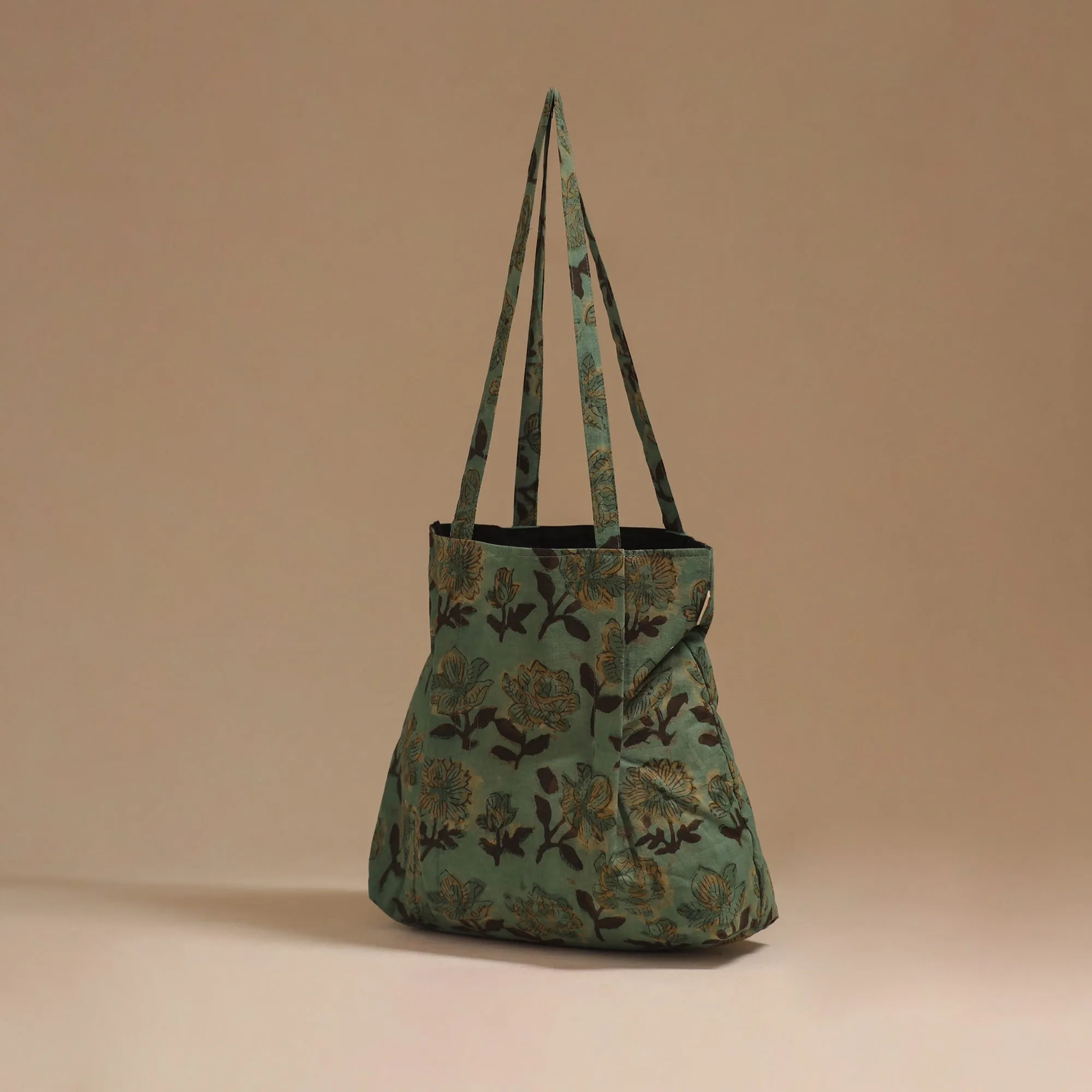Handcrafted Fabric Jhola Bag 53 sold by Itokri product image thumbnail 2
