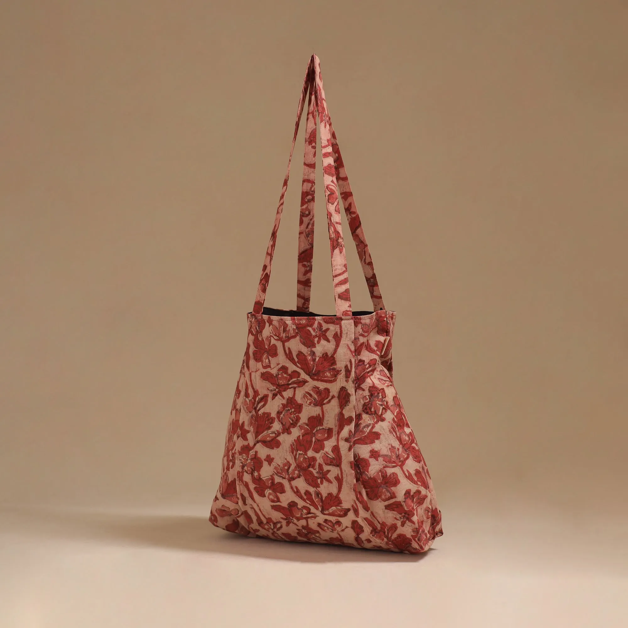 Handcrafted Fabric Jhola Bag 50 sold by Itokri product image thumbnail 2