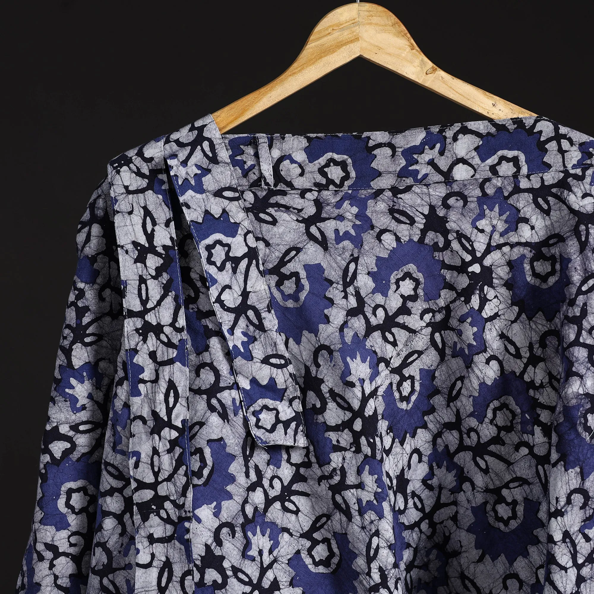 Hand Block Batik Print Cotton Wrap Around Skirt 98 sold by Itokri product image thumbnail 3