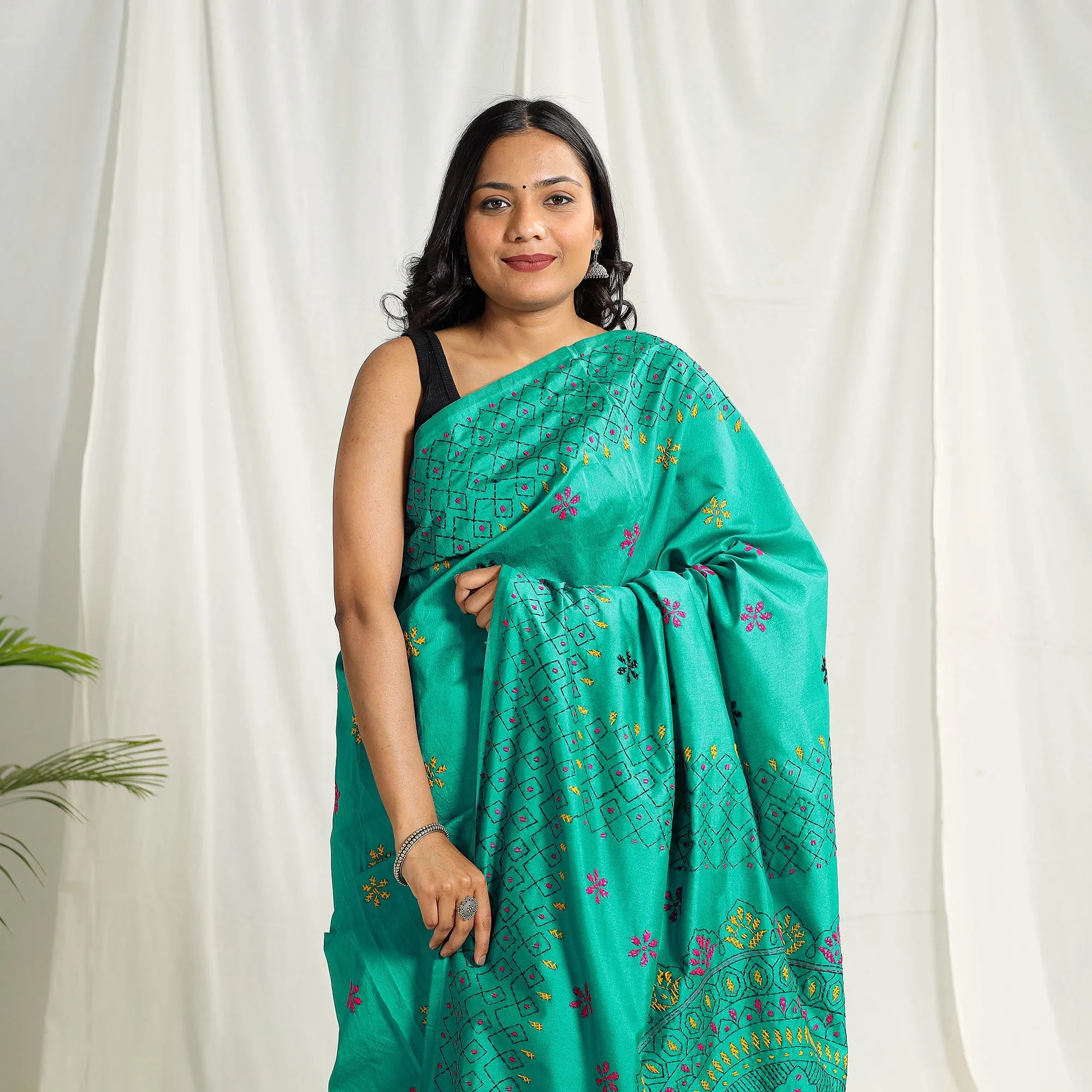 Green - Bengal Hand Embroidery Silk Nakshi Kantha Saree 71 sold by Itokri product image thumbnail 2