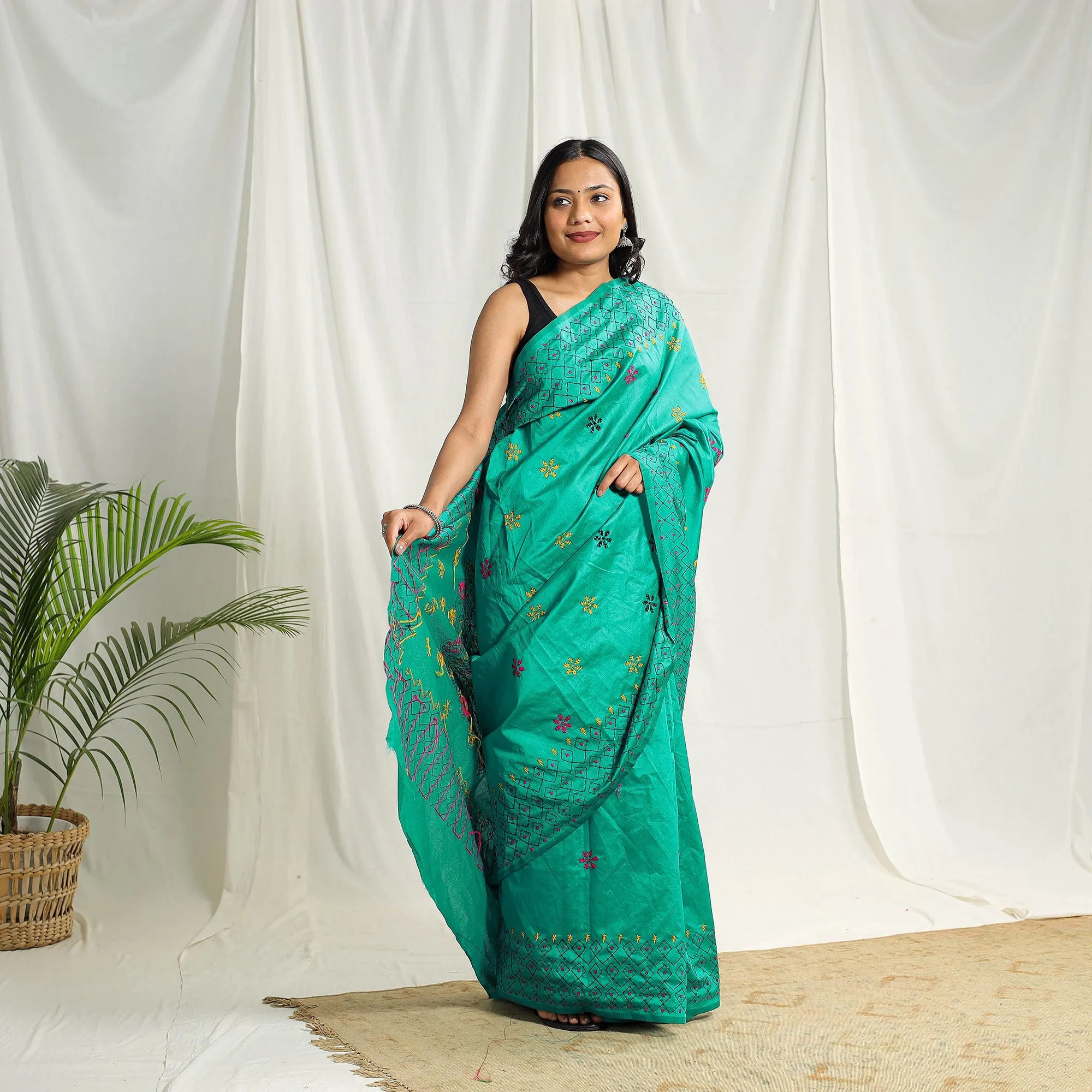 Green - Bengal Hand Embroidery Silk Nakshi Kantha Saree 71 sold by Itokri product image thumbnail 3