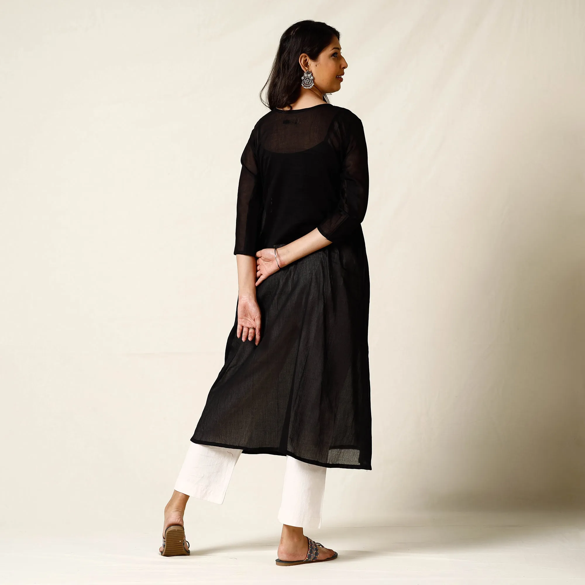Black - Mulmalai Cotton Plain Dyed A-Line Long Kurta 32 sold by Itokri product image thumbnail 3