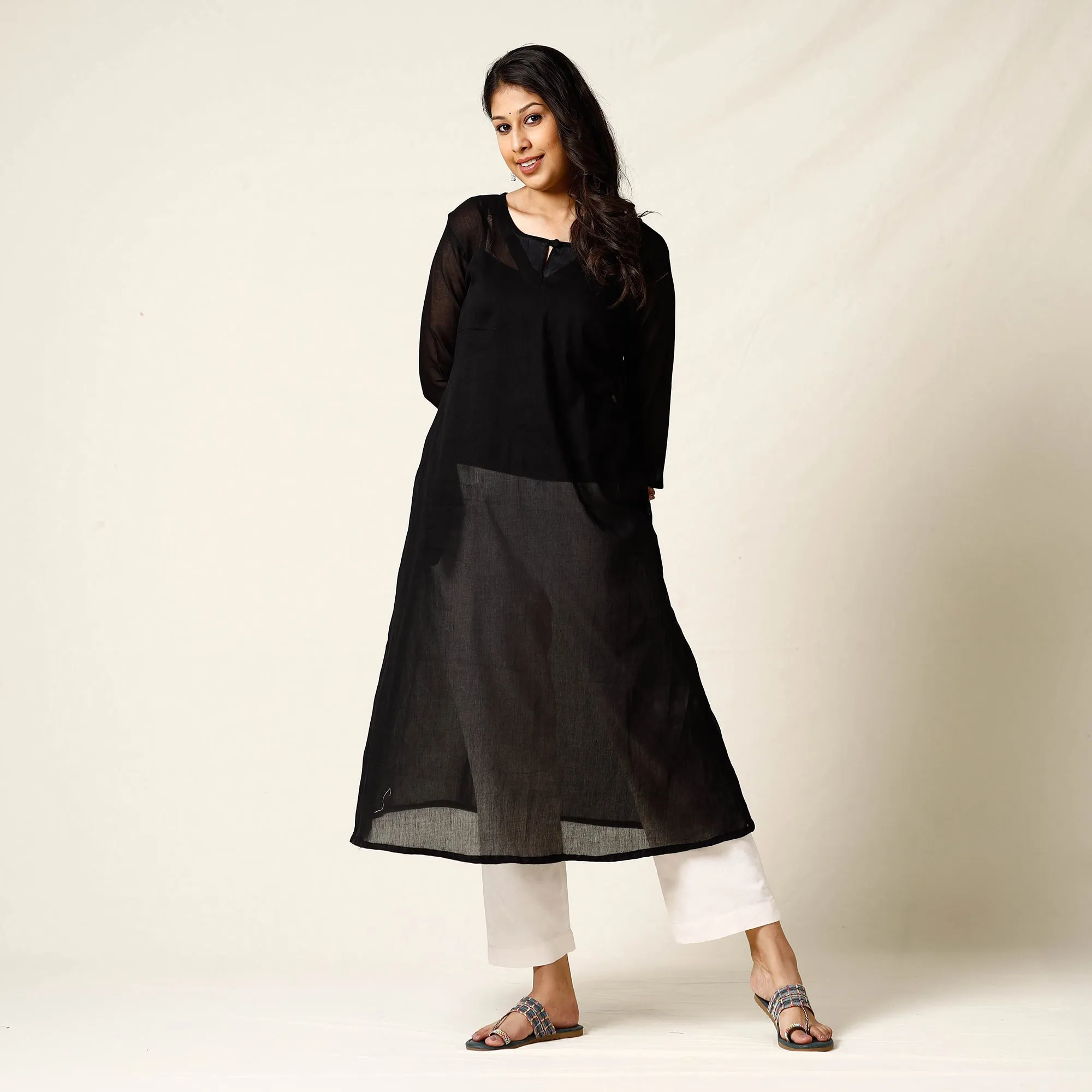 Black - Mulmalai Cotton Plain Dyed A-Line Long Kurta 32 sold by Itokri product image thumbnail 2