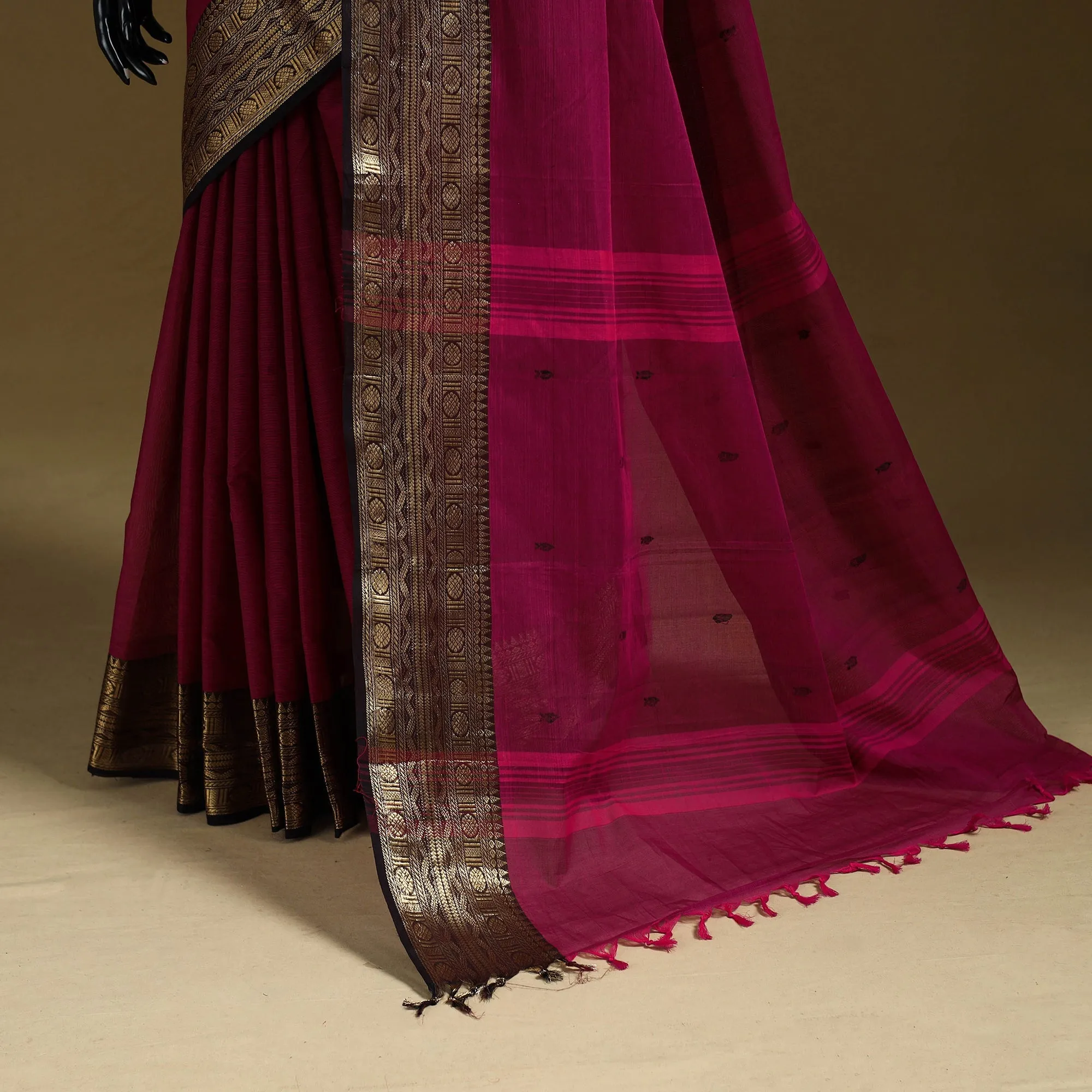 Pink - Thread Buti Cotton Kanchipuram Saree with Border 57 sold by Itokri product image thumbnail 4