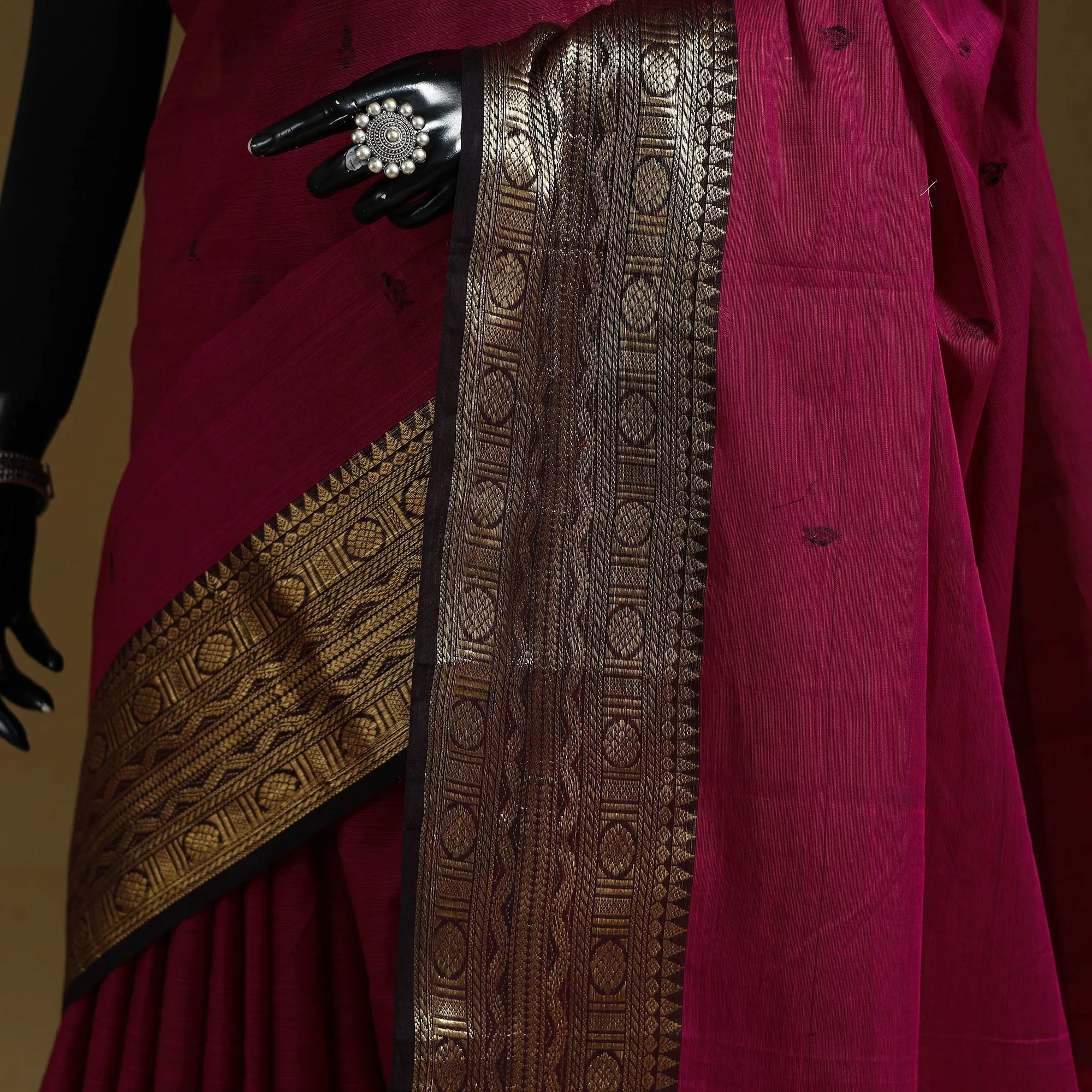 Pink - Thread Buti Cotton Kanchipuram Saree with Border 57 sold by Itokri product image thumbnail 3