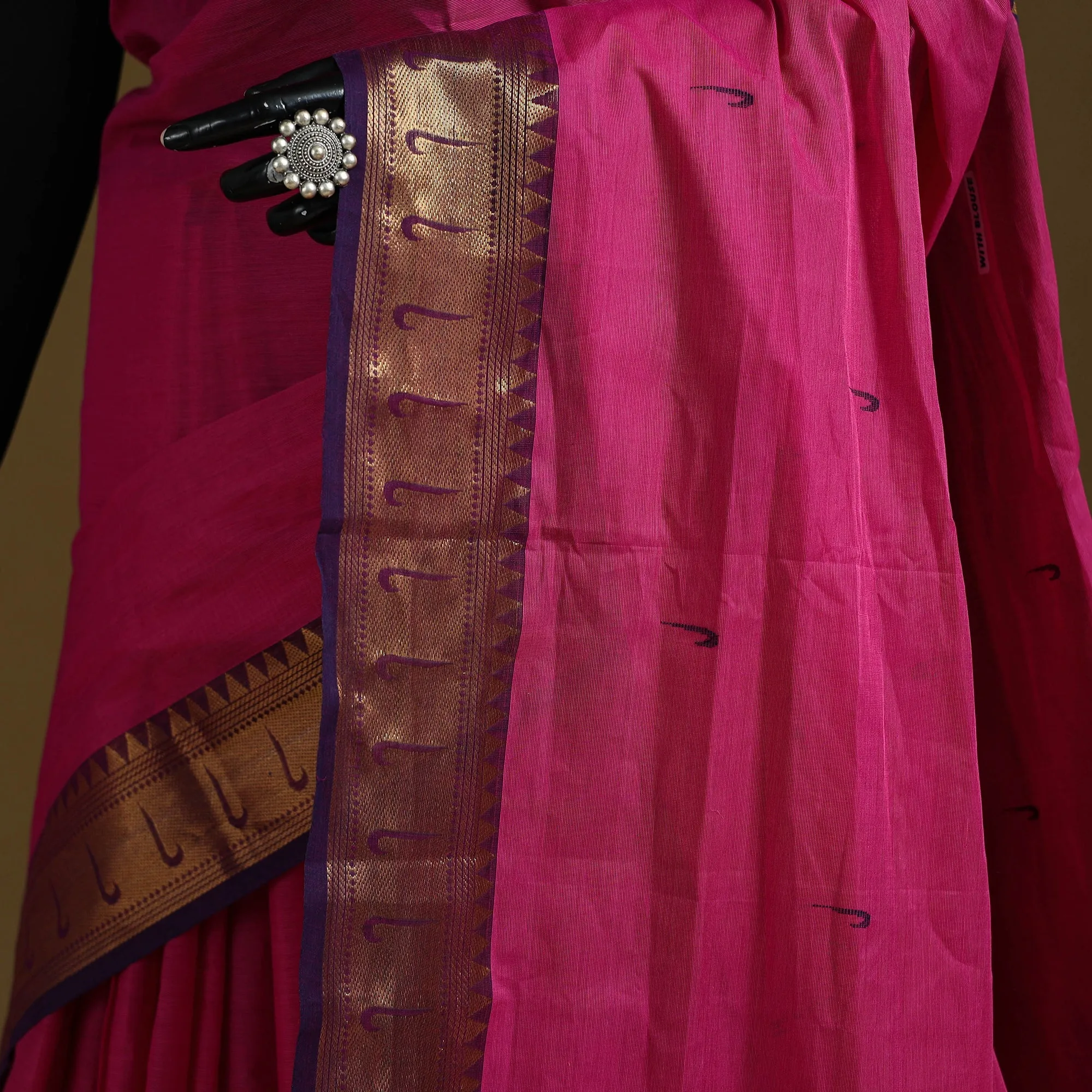 Pink - Thread Buti Cotton Kanchipuram Saree with Border 19 sold by Itokri product image thumbnail 3