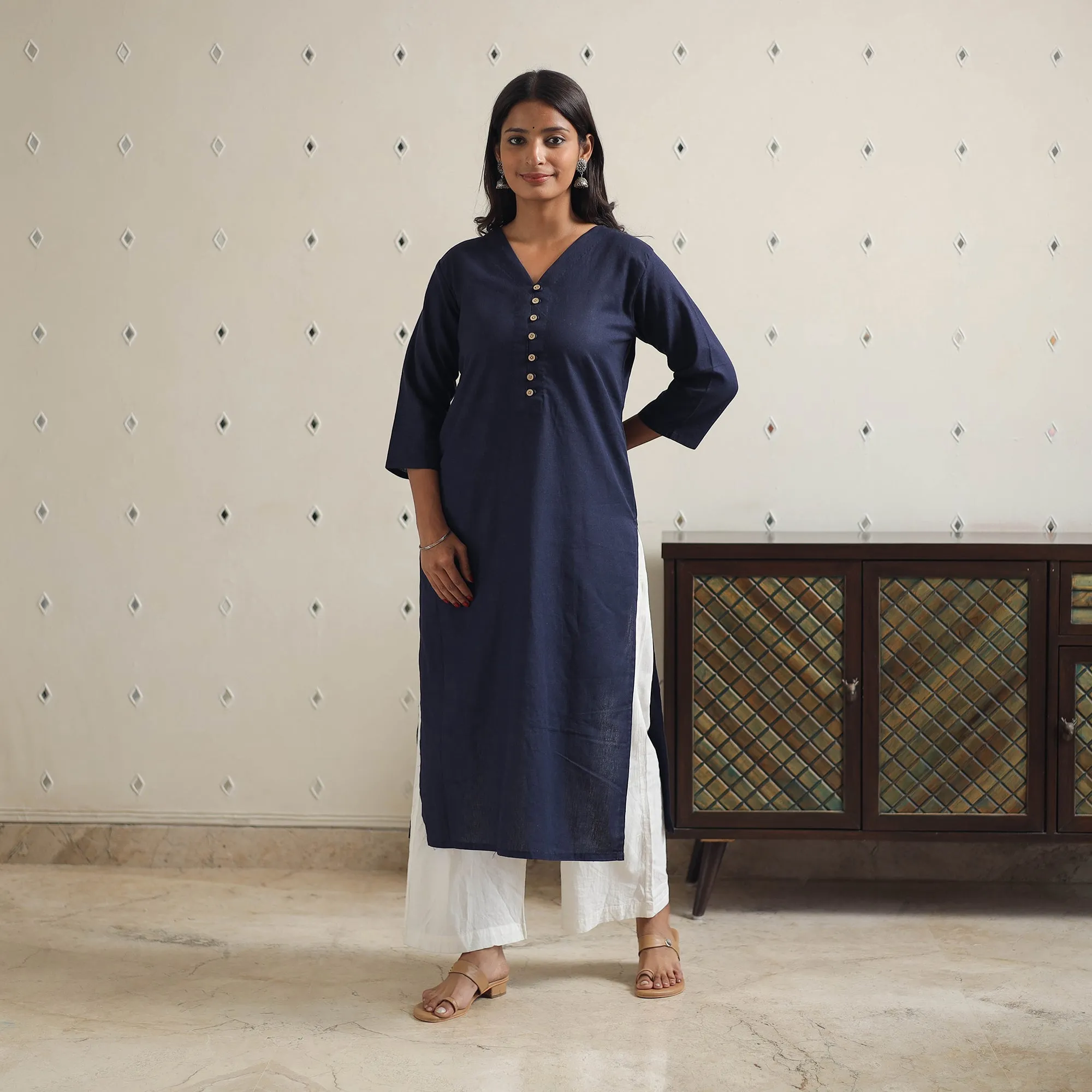 Mayra Navy Blue Flex Cotton Straight Plain Kurta sold by Itokri product image thumbnail 4