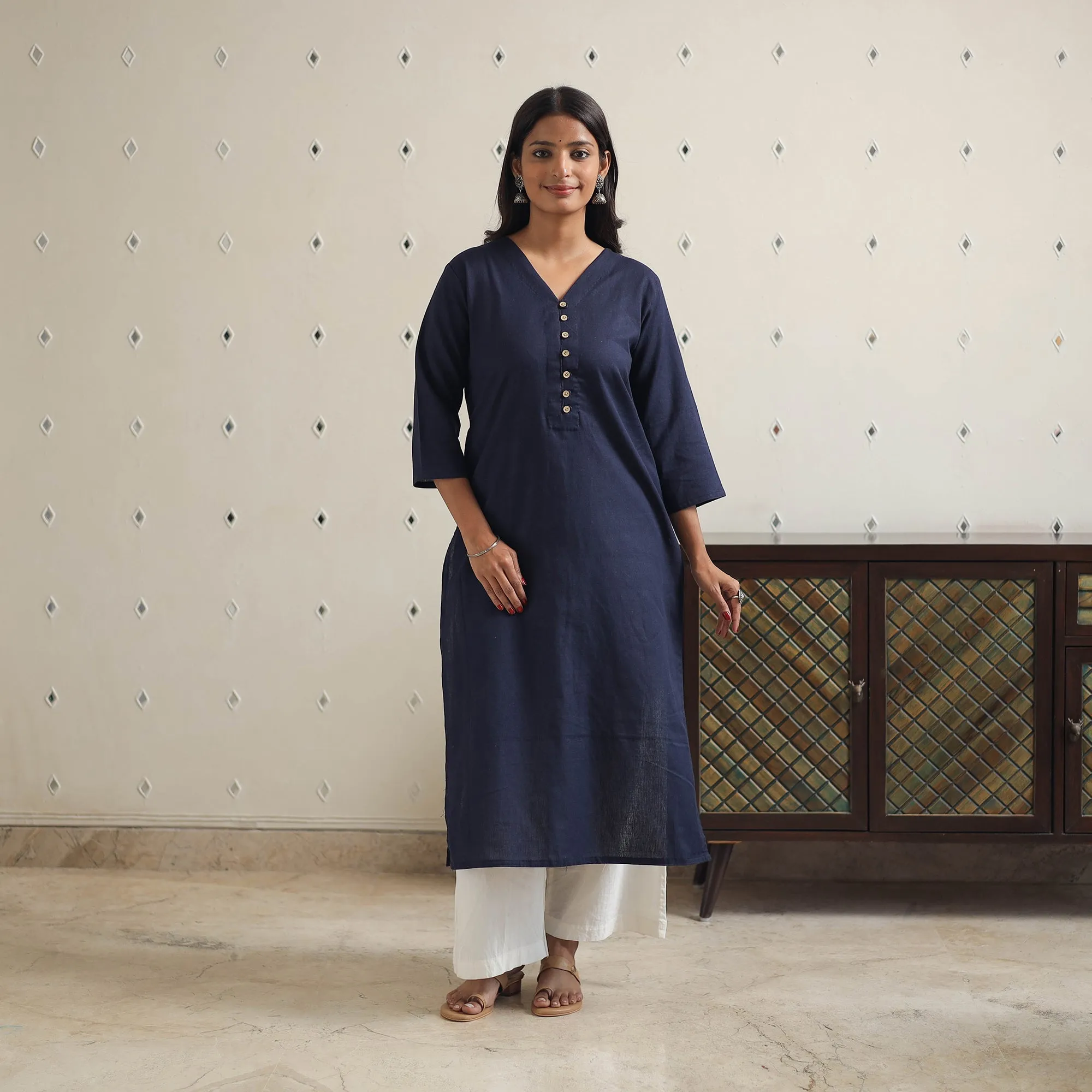 Mayra Navy Blue Flex Cotton Straight Plain Kurta sold by Itokri product image thumbnail 2