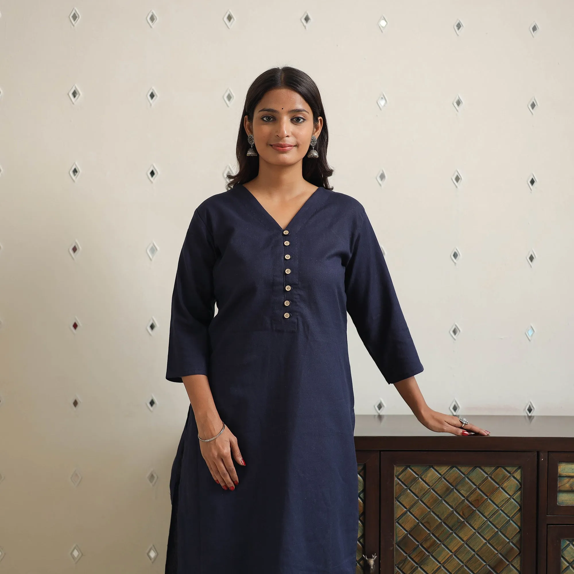 Mayra Navy Blue Flex Cotton Straight Plain Kurta sold by Itokri