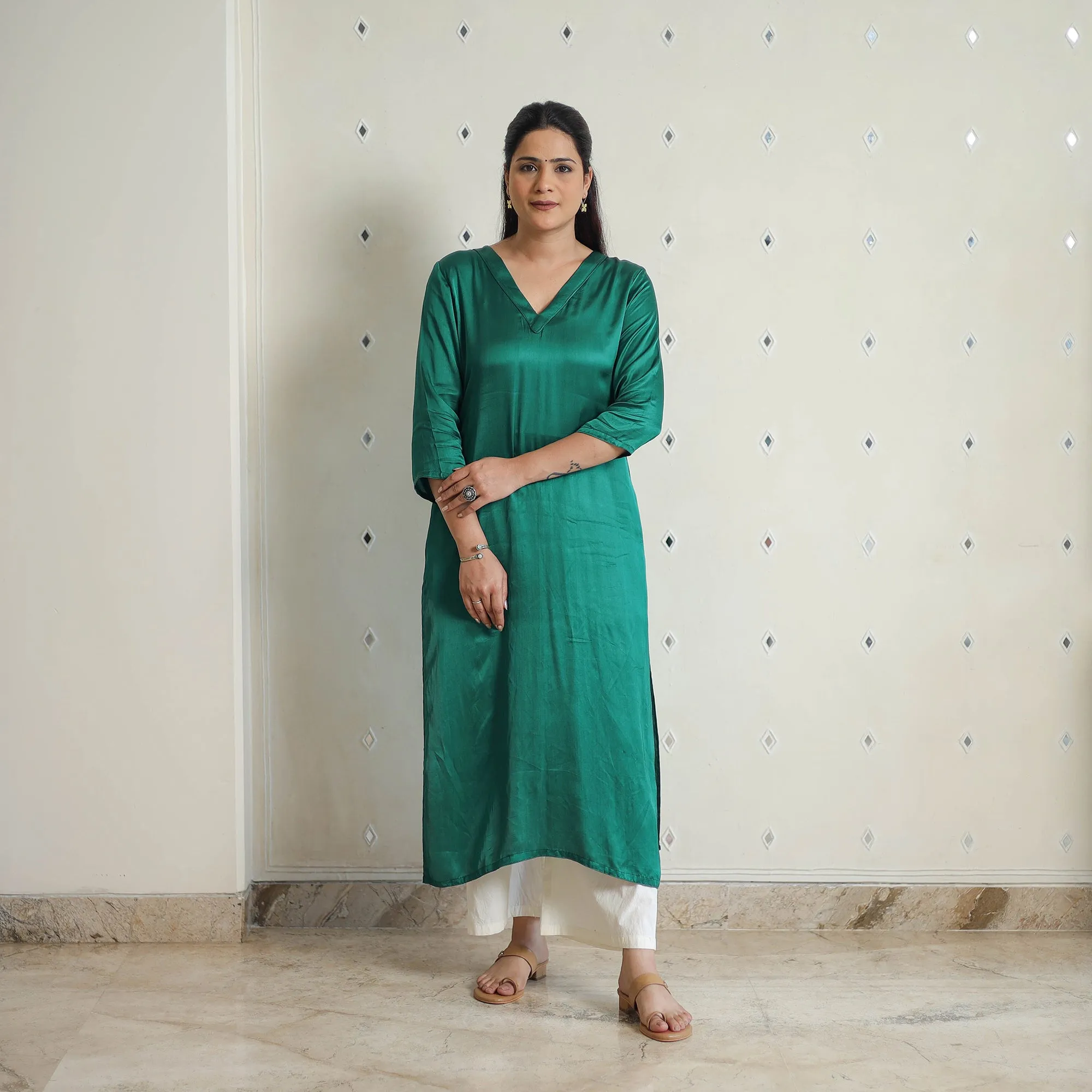 Aradhya Dark Green Modal Silk Plain Straight Kurta sold by Itokri product image thumbnail 2