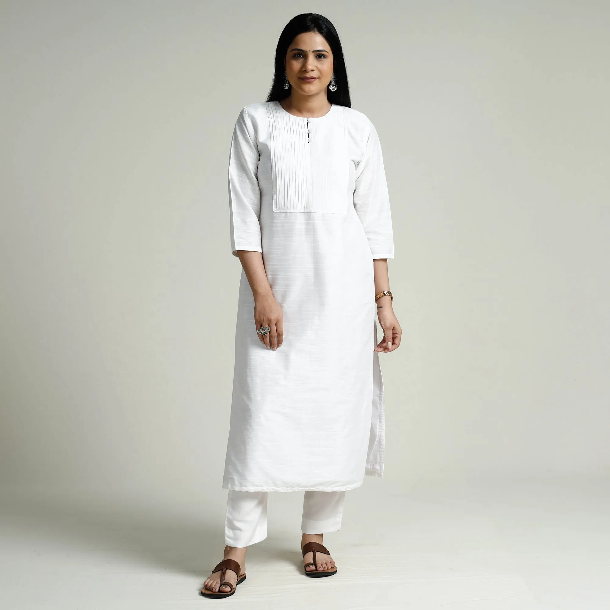 White - Plain Silk Pintuck Long Straight Kurta sold by Itokri product image thumbnail 2