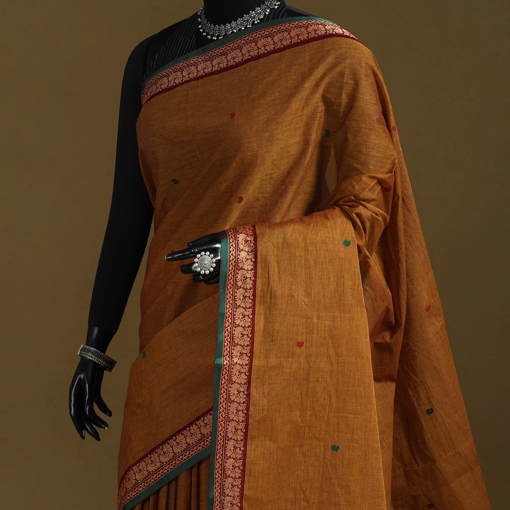 Brown - Thread Buti Cotton Kanchipuram Saree with Border 04 sold by Itokri product image thumbnail 2