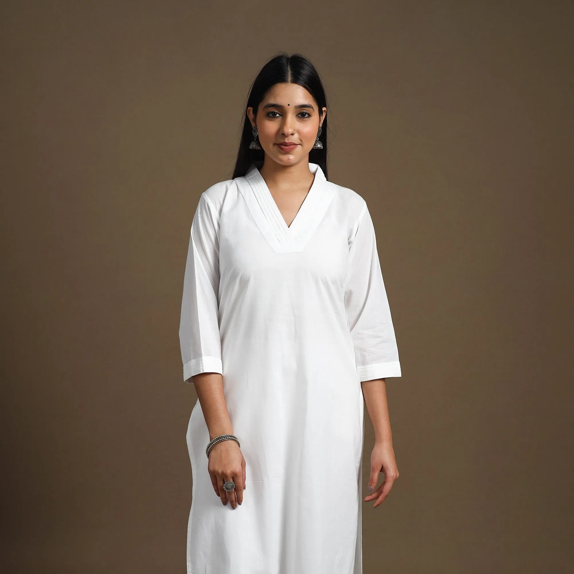 White - Straight Plain Cotton Kurta 02 sold by Itokri product image thumbnail 3
