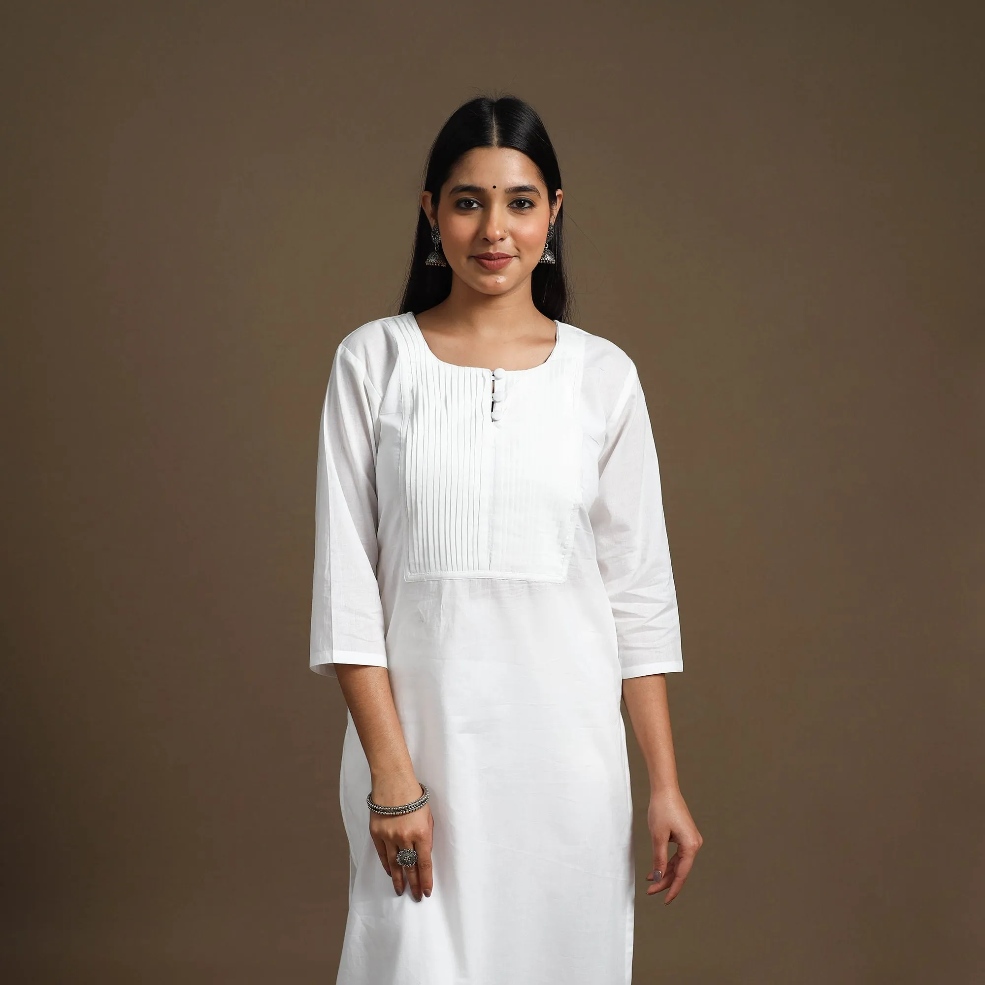 White - Straight Pintuck Plain Cotton Kurta 08 sold by Itokri product image thumbnail 3