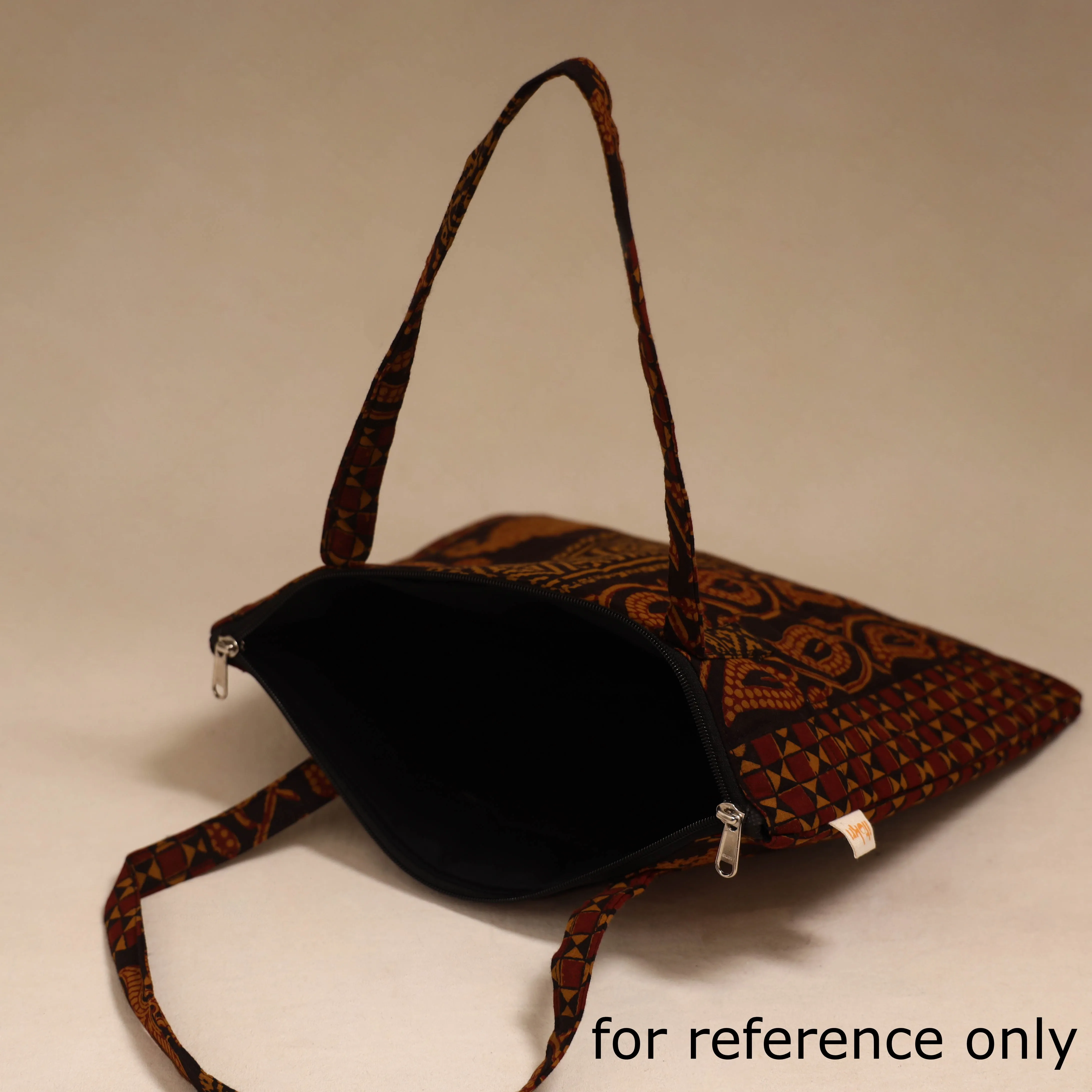Black - Handcrafted Quilted Handbag 05 sold by Itokri product image thumbnail 4