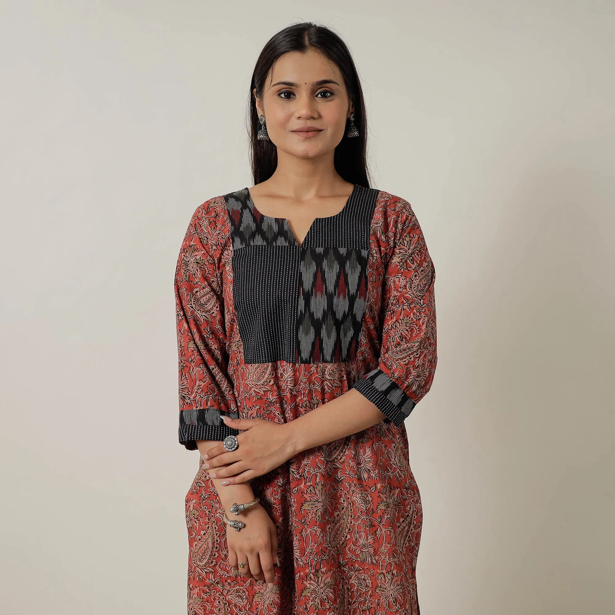 Red - Pedana Kalamkari Block Printed Cotton Straight Kurta with Patchwork 02 sold by Itokri product image thumbnail 3