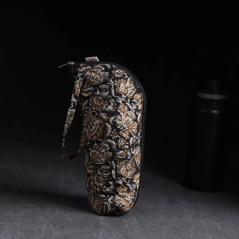 Blcak - Handmade 1L Water Bottle Cover 33 sold by Itokri