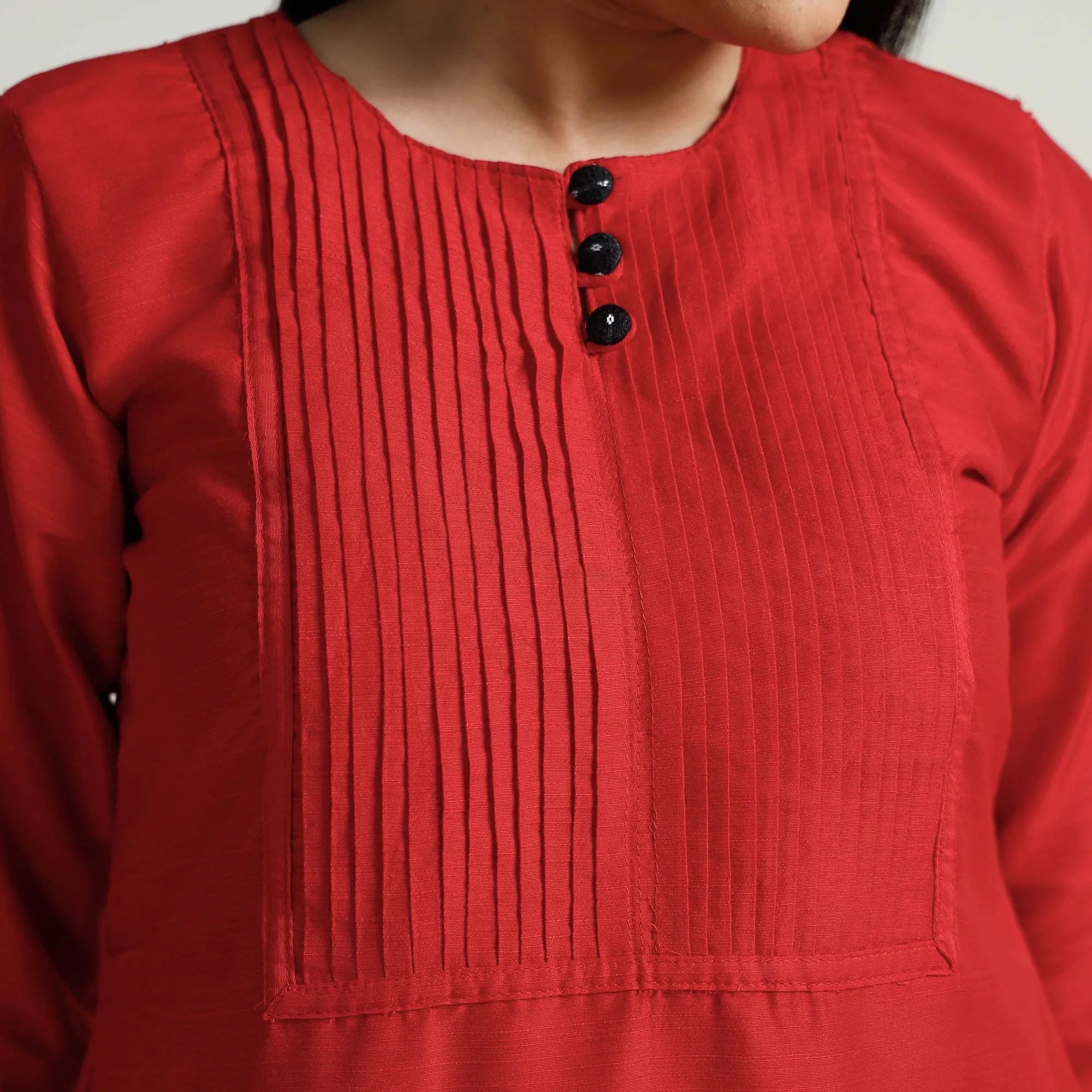 Red - Plain Silk Pintuck Long Straight Kurta sold by Itokri product image thumbnail 5