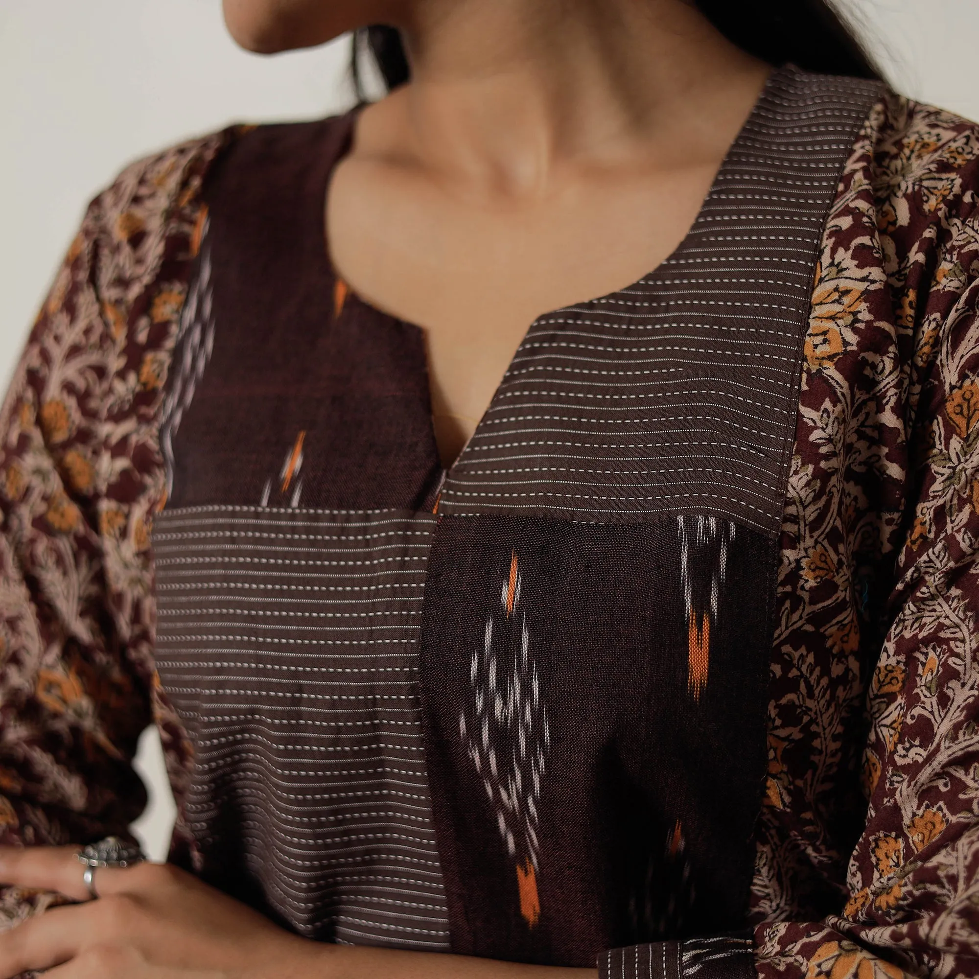 Maroon - Pedana Kalamkari Block Printed Cotton Straight Kurta with Patchwork 06 sold by Itokri product image thumbnail 4