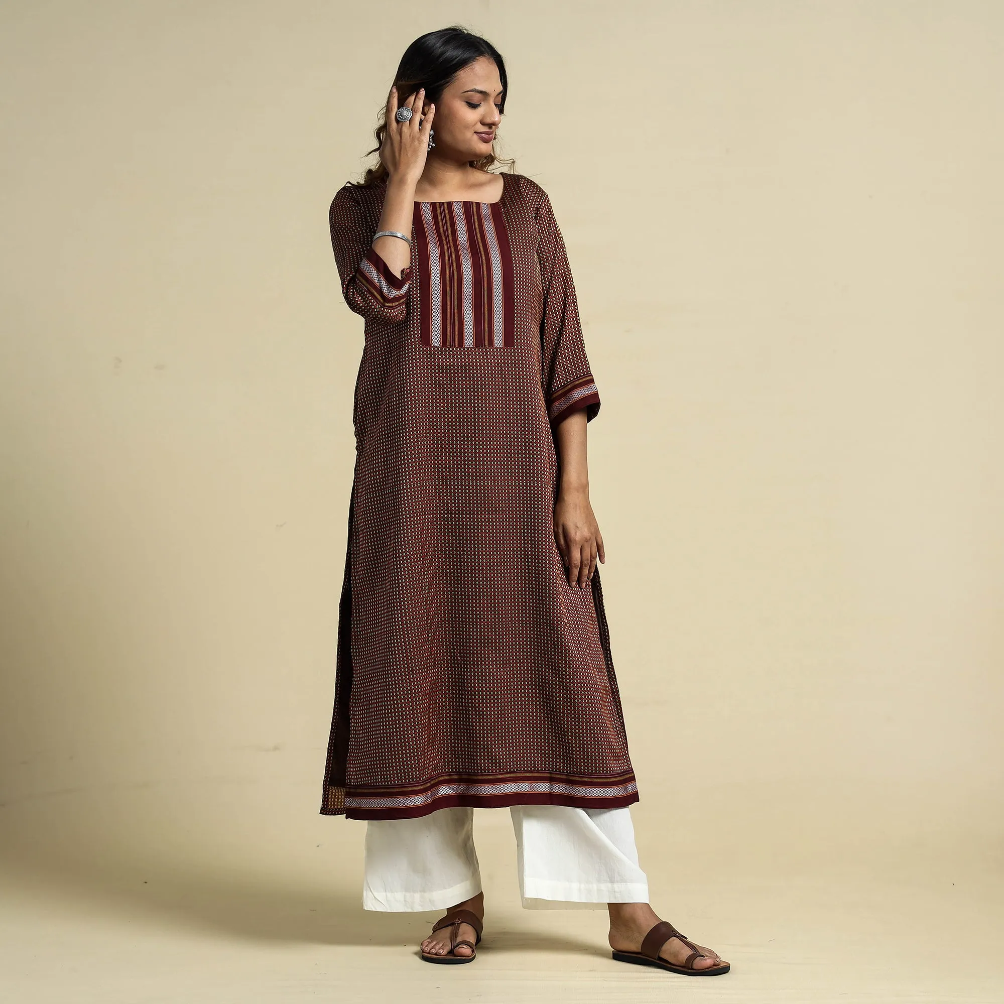 Maroon - Khun Weave Cotton Straight Kurta sold by Itokri product image thumbnail 2