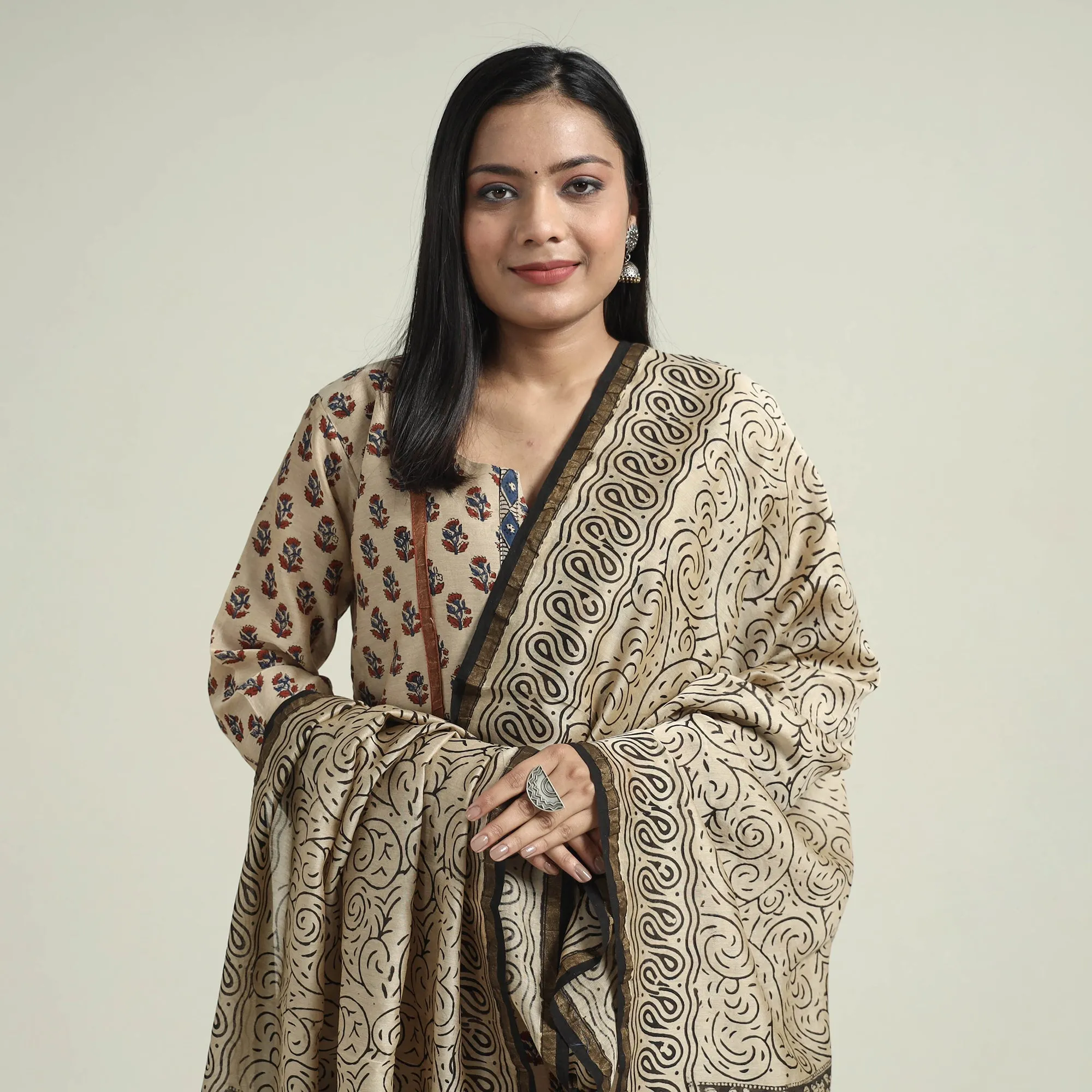 Beige - Bagru Block Printed Chanderi Silk Kurta with Palazzo & Dupatta Set sold by Itokri product image thumbnail 3