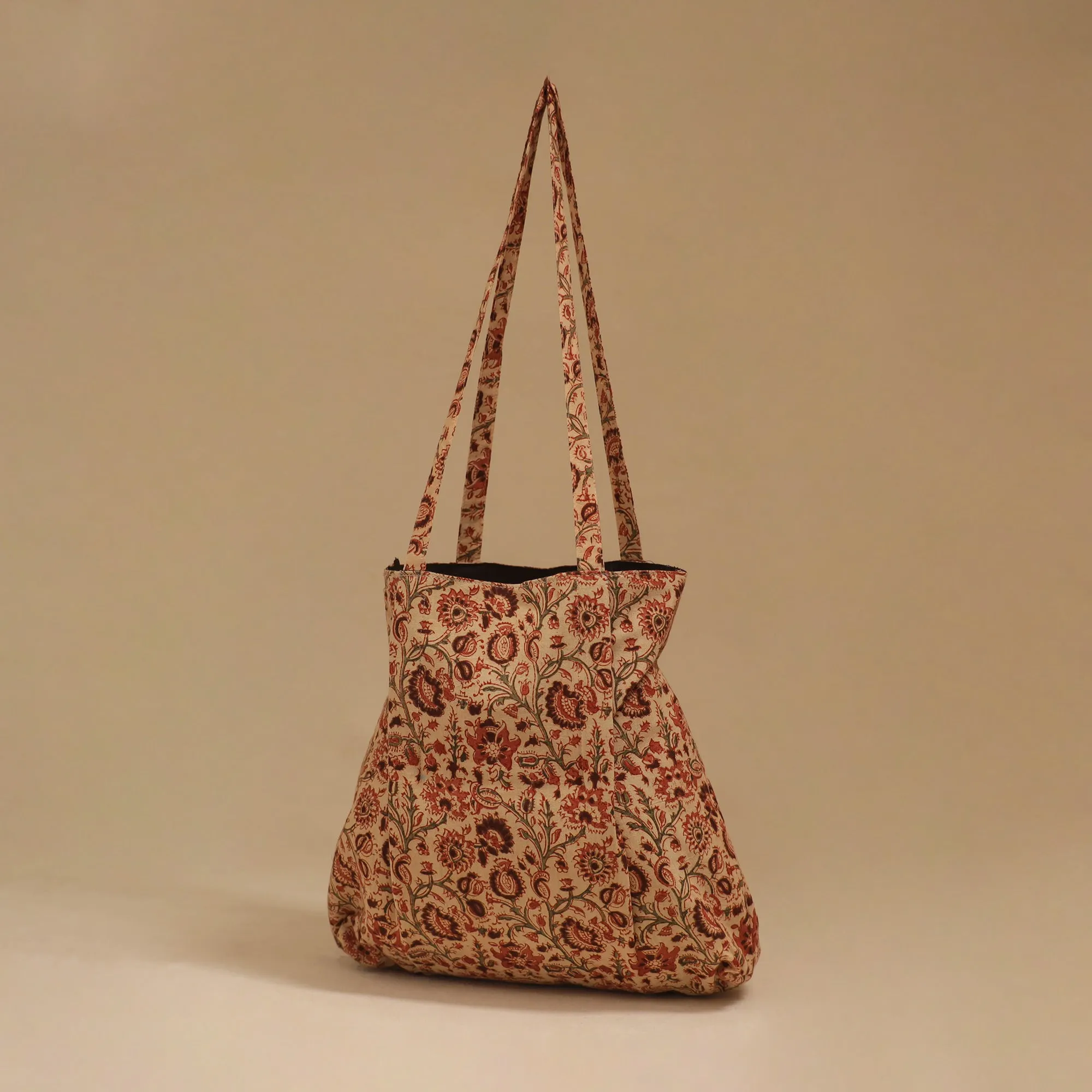Handcrafted Fabric Jhola Bag 14 sold by Itokri product image thumbnail 2