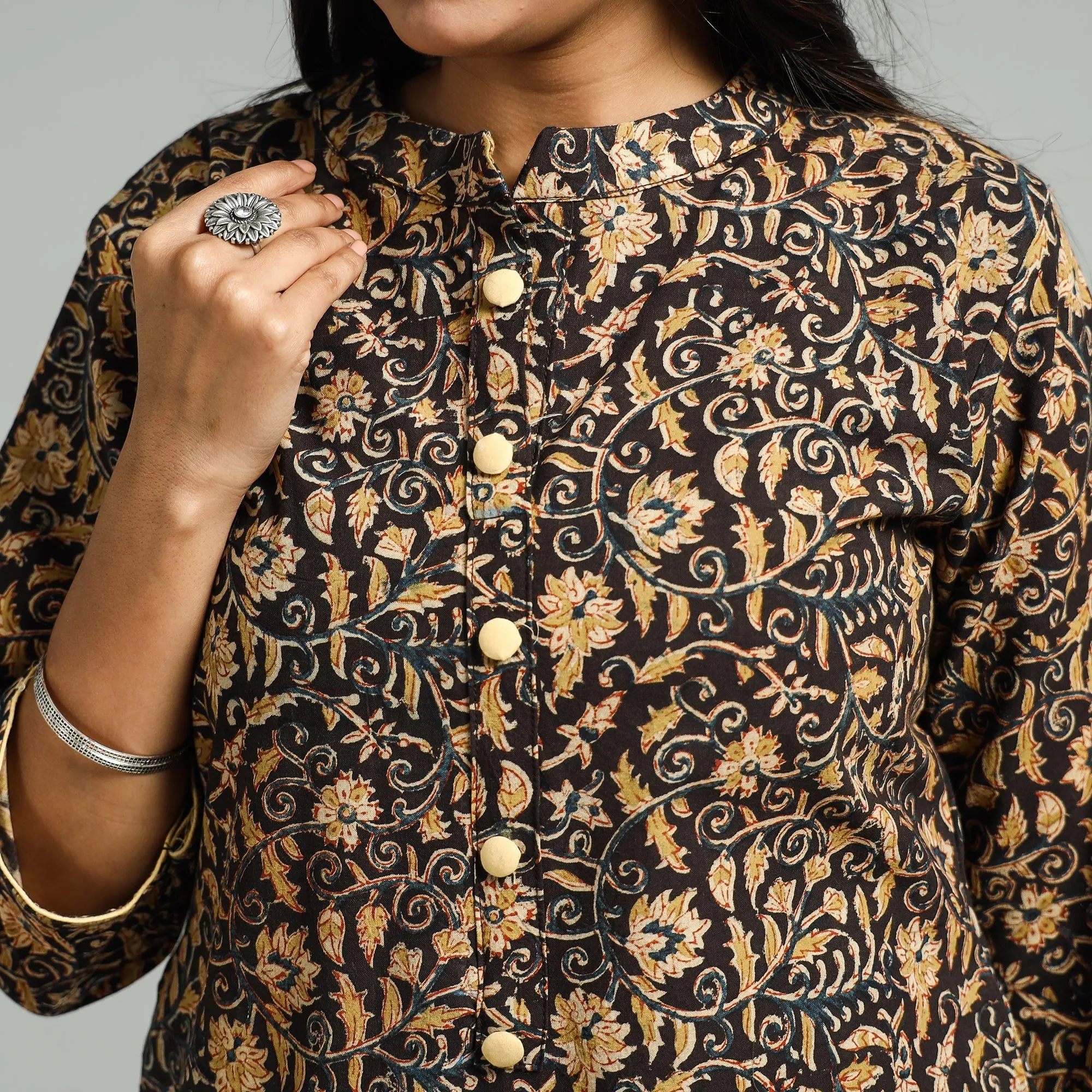 Black - Pedana Kalamkari Hand Block Printed Cotton Straight Kurta sold by Itokri product image thumbnail 4