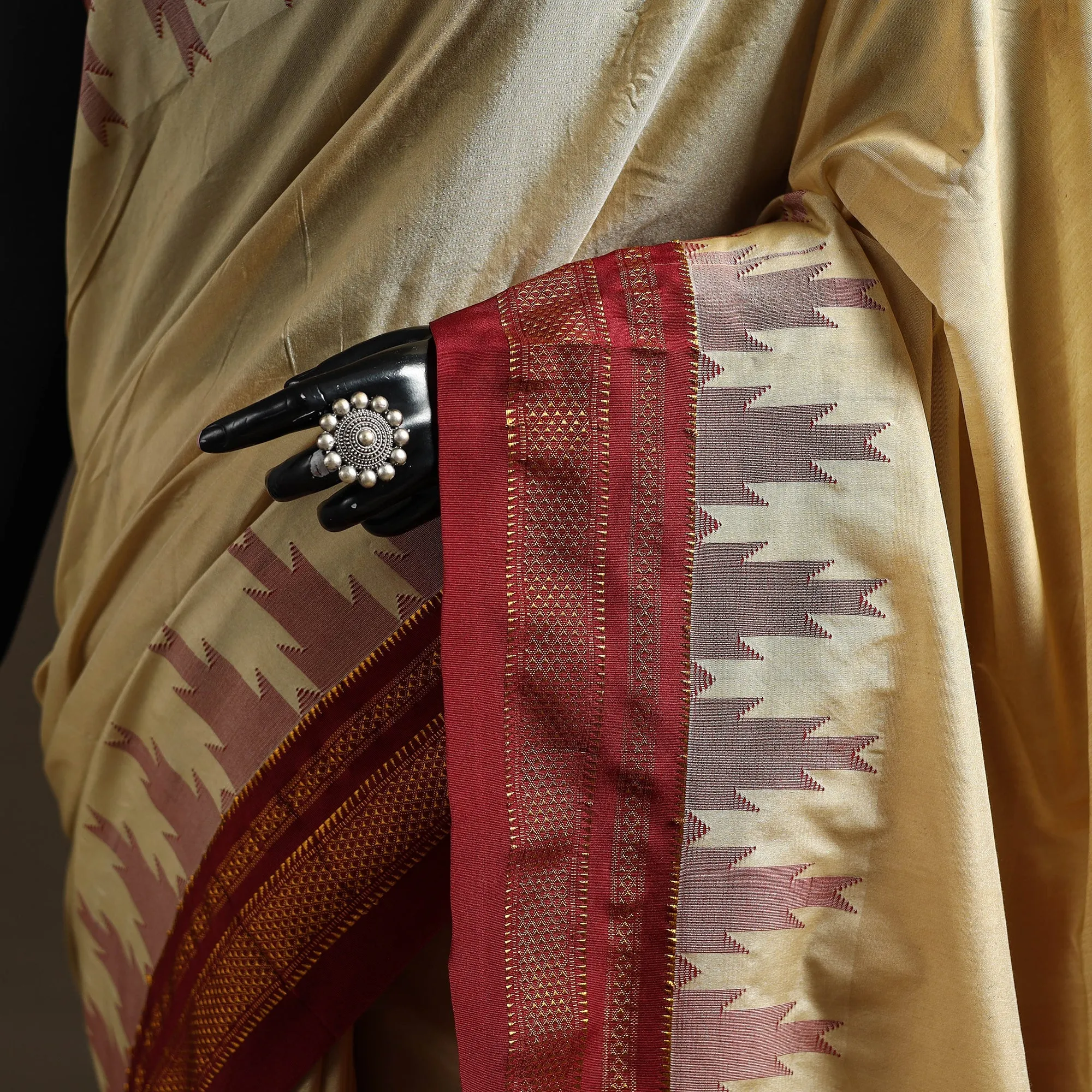 Beige - Mercerized Cotton Gadwal Ilkal Saree with Temple Zari Border 05 sold by Itokri product image thumbnail 3
