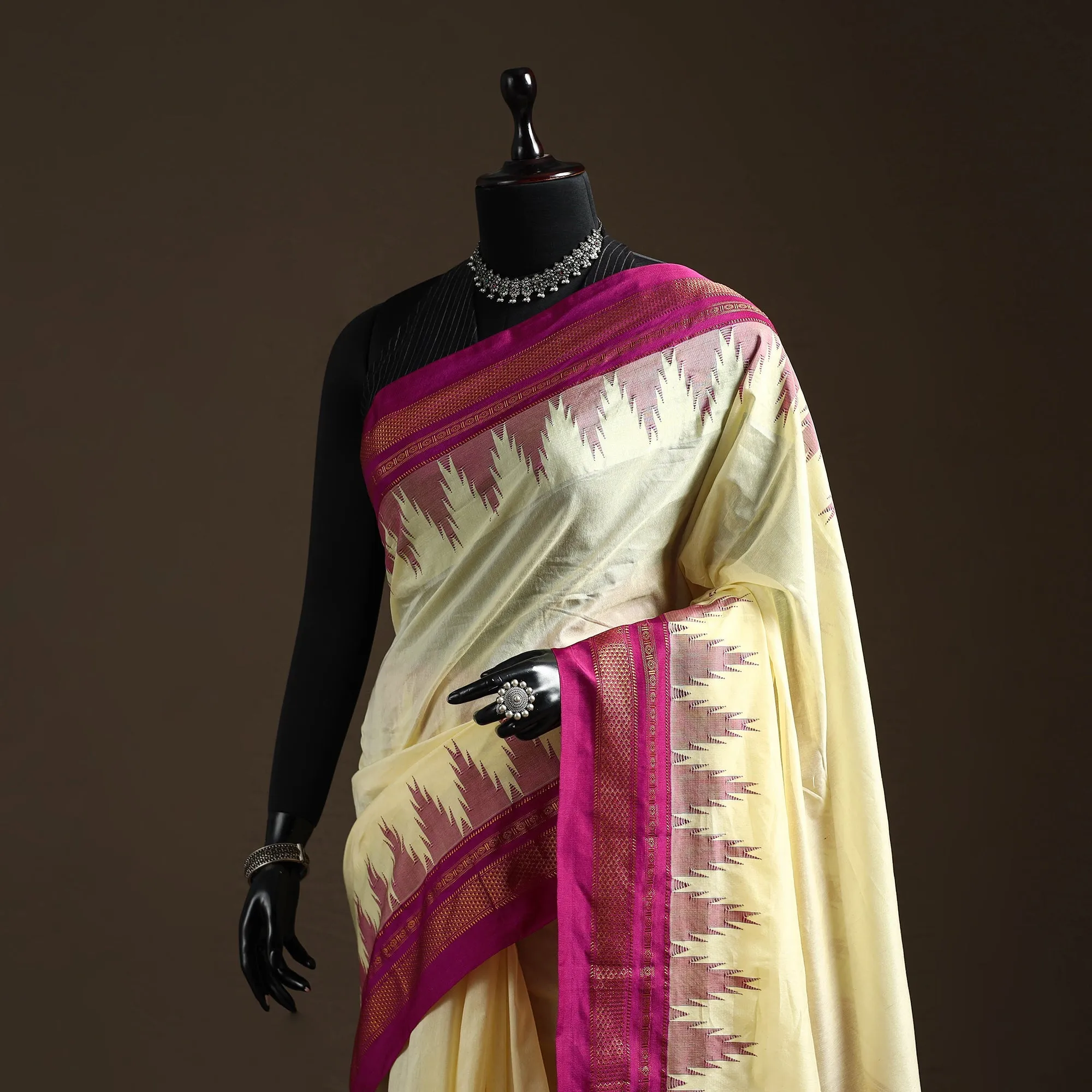 Beige - Mercerized Cotton Gadwal Ilkal Saree with Temple Zari Border 06 sold by Itokri product image thumbnail 2