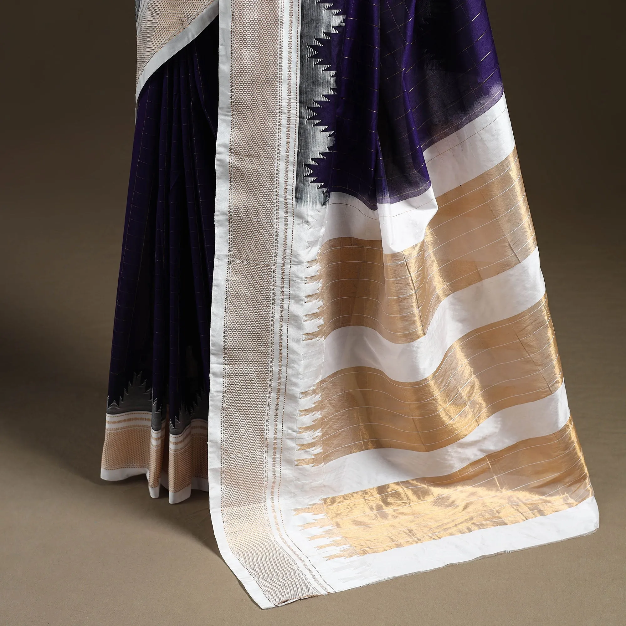 Purple - Mercerized Cotton Gadwal Checks Ilkal Saree with Temple Zari Border 17 sold by Itokri product image thumbnail 4