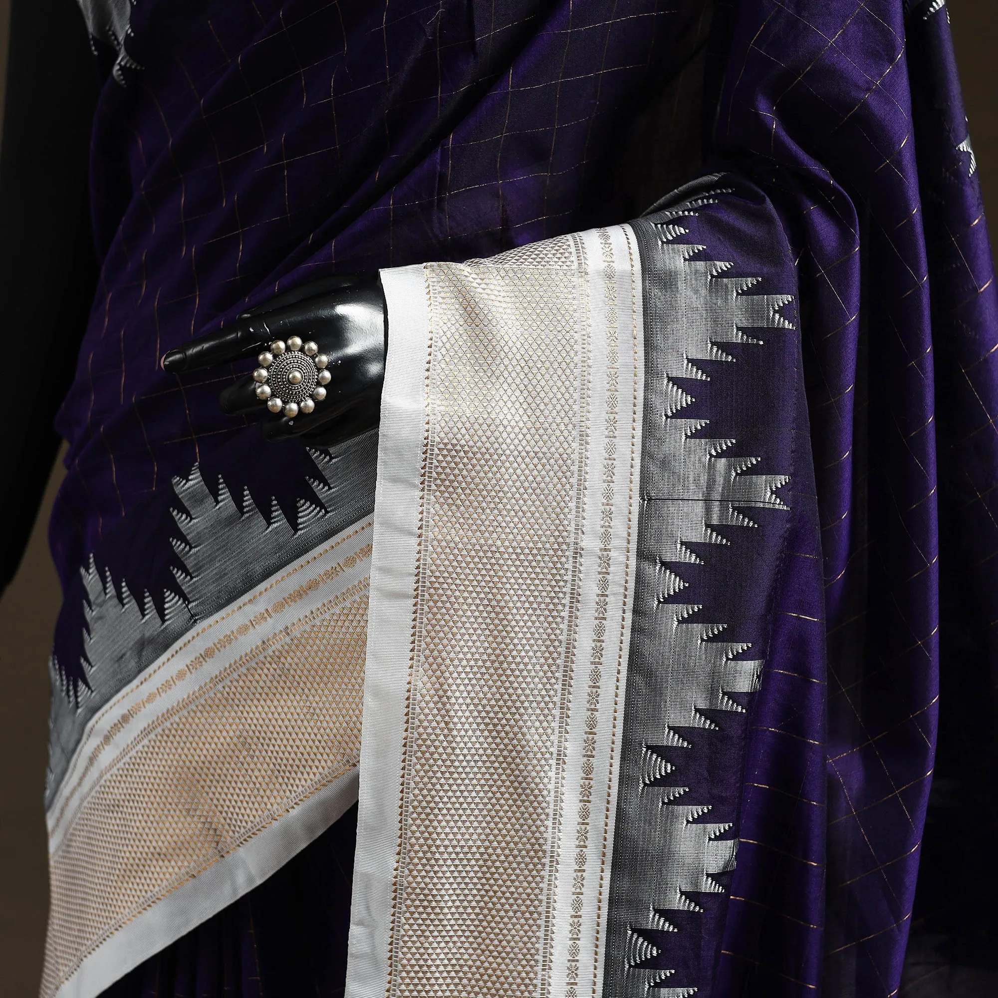 Purple - Mercerized Cotton Gadwal Checks Ilkal Saree with Temple Zari Border 17 sold by Itokri product image thumbnail 3