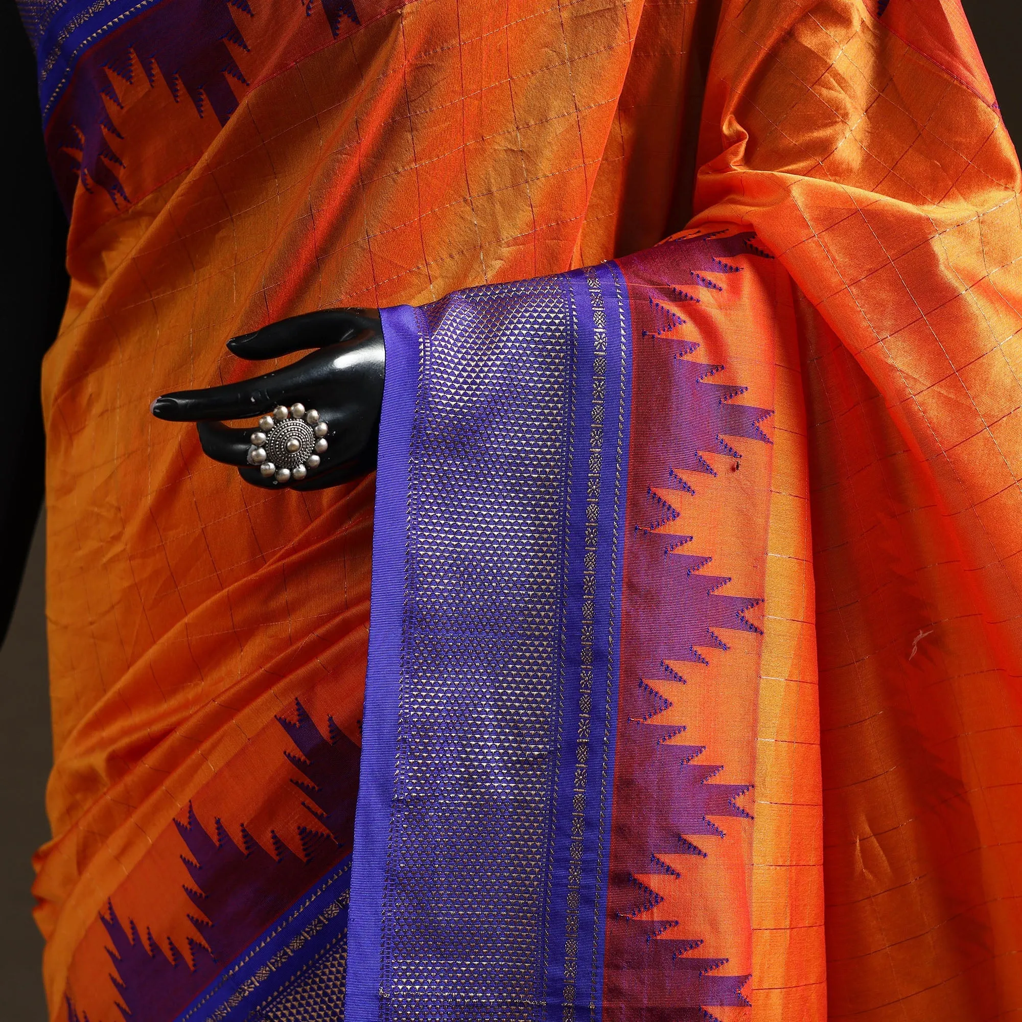 Orange - Mercerized Cotton Gadwal Checks Ilkal Saree with Temple Zari Border 12 sold by Itokri product image thumbnail 3