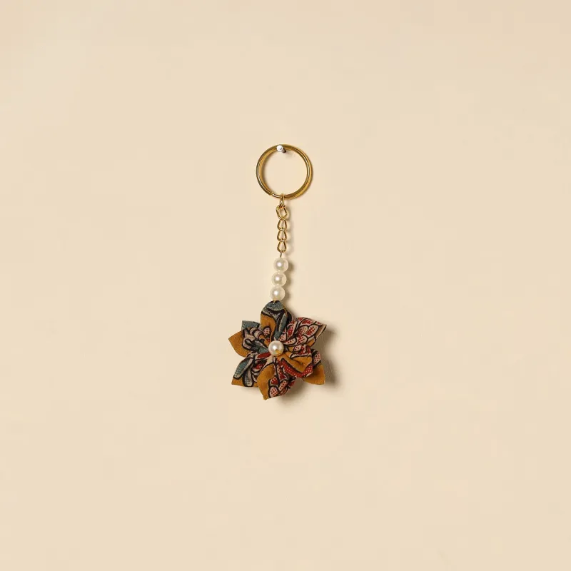 Yellow - Beaded Fabart Flower Keychain 08 made by Itokri