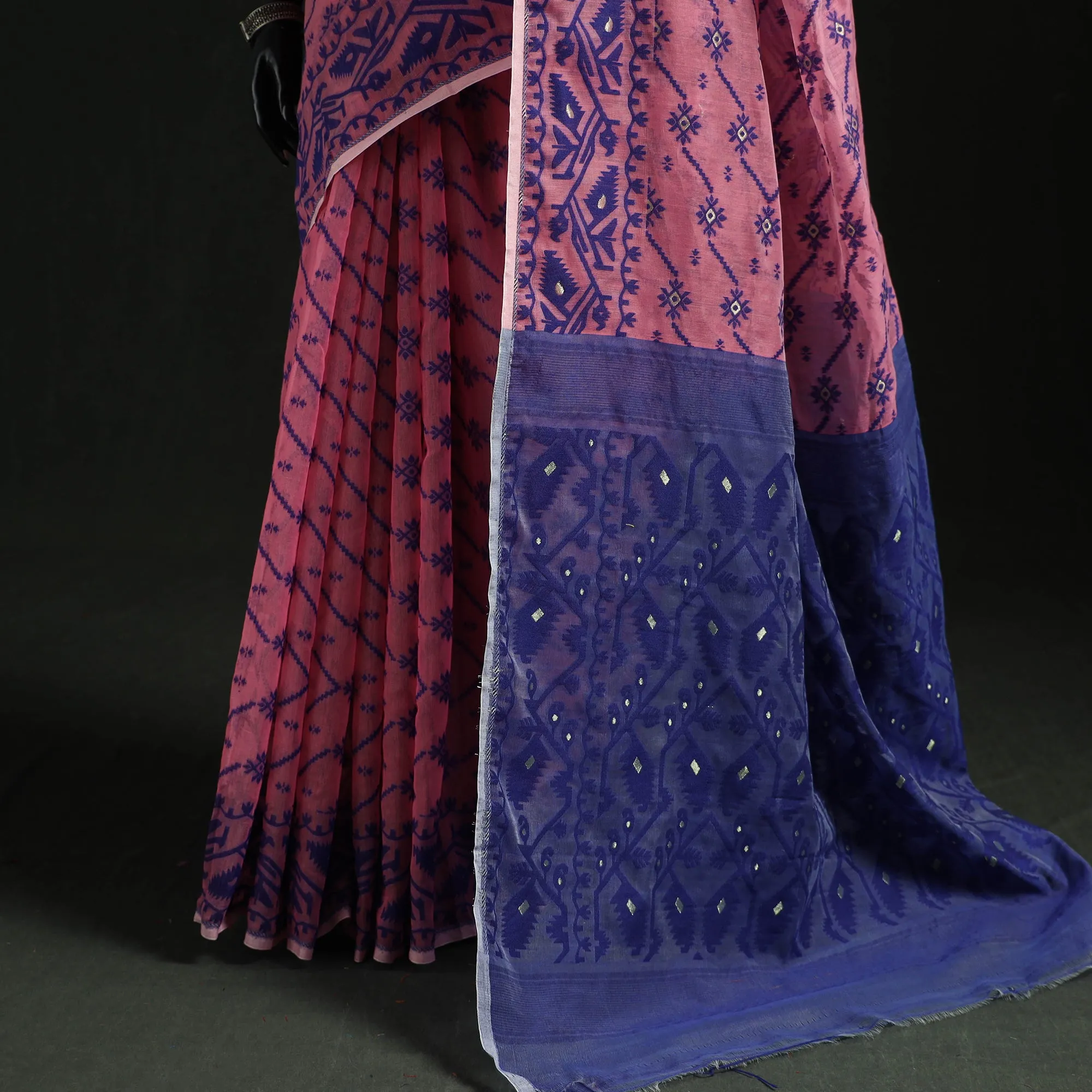 Silk Cotton Dhakai Jamdani Saree 22 sold by Itokri product image thumbnail 4
