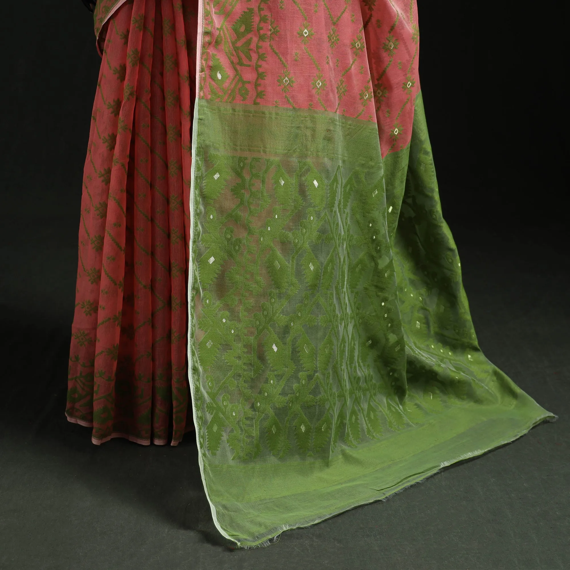 Silk Cotton Dhakai Jamdani Saree 09 sold by Itokri product image thumbnail 4