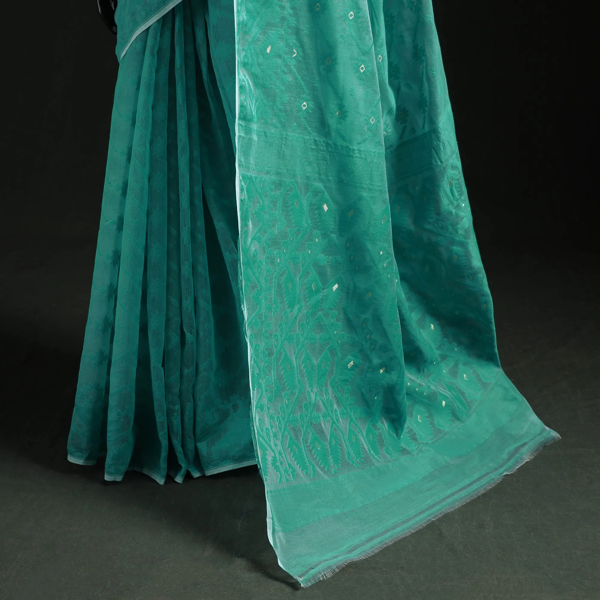 Green - Silk Cotton Dhakai Jamdani Saree 18 sold by Itokri product image thumbnail 4
