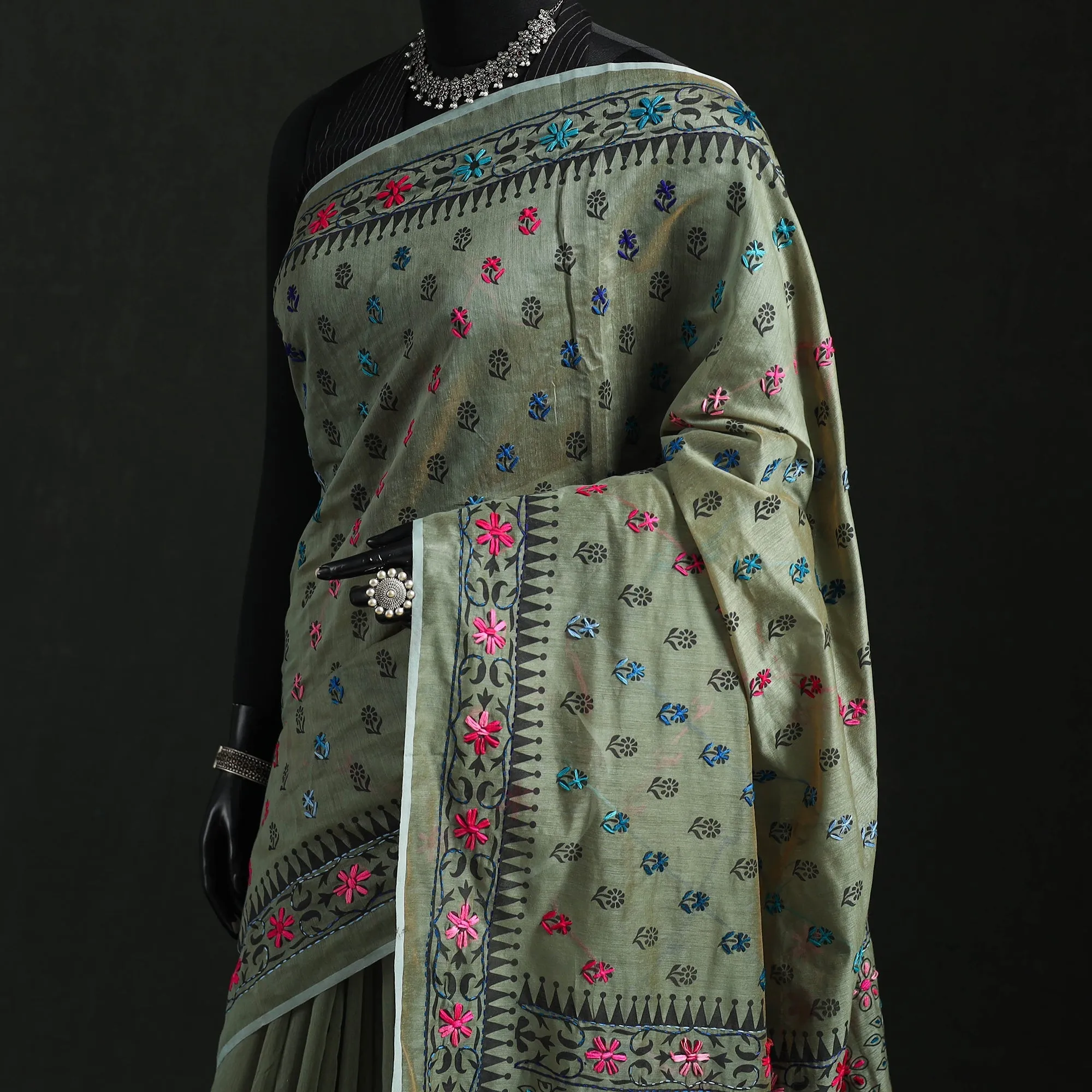 Hand Embroidered Chanderi Silk Chapa Work Phulkari Saree 23 sold by Itokri product image thumbnail 2