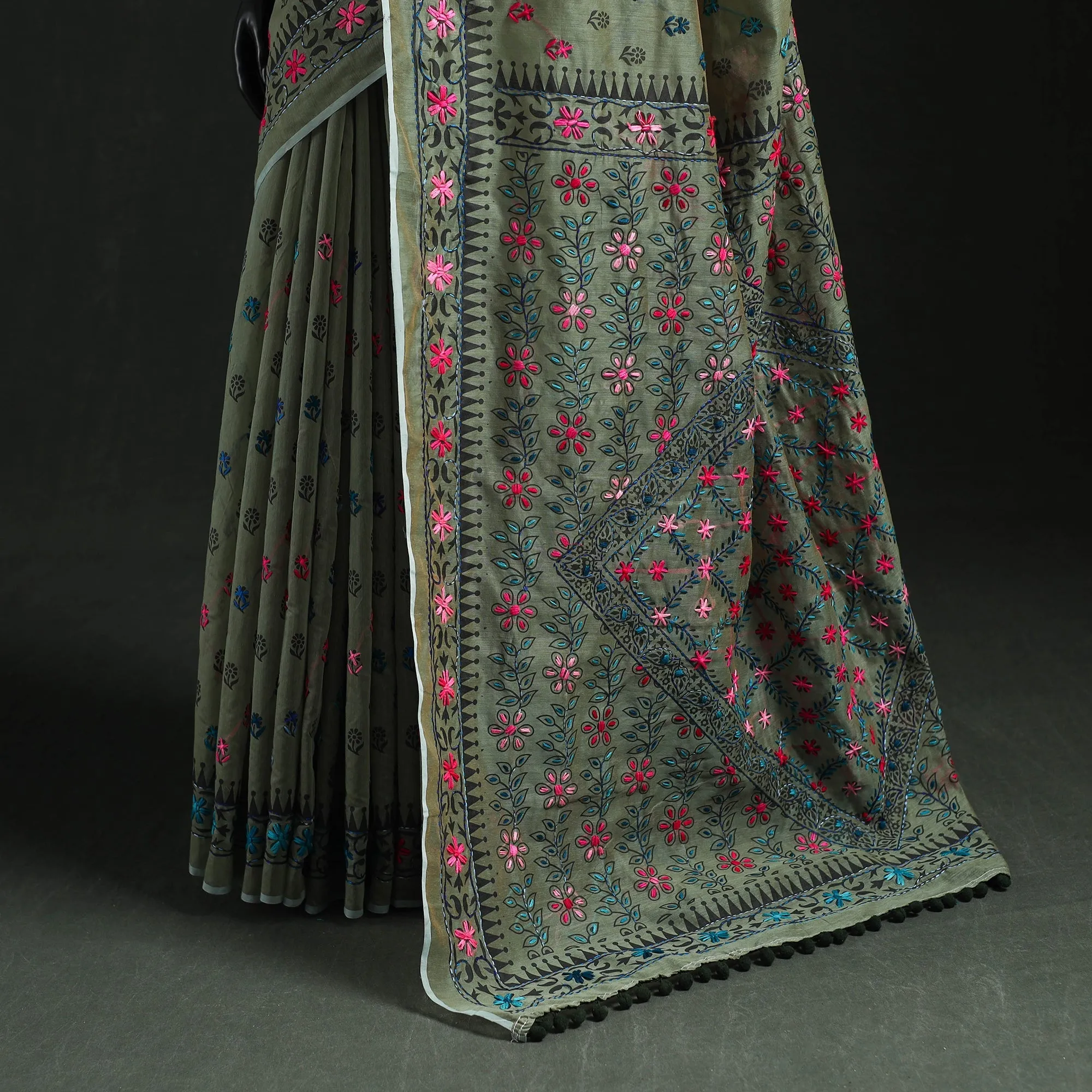 Hand Embroidered Chanderi Silk Chapa Work Phulkari Saree 23 sold by Itokri product image thumbnail 4