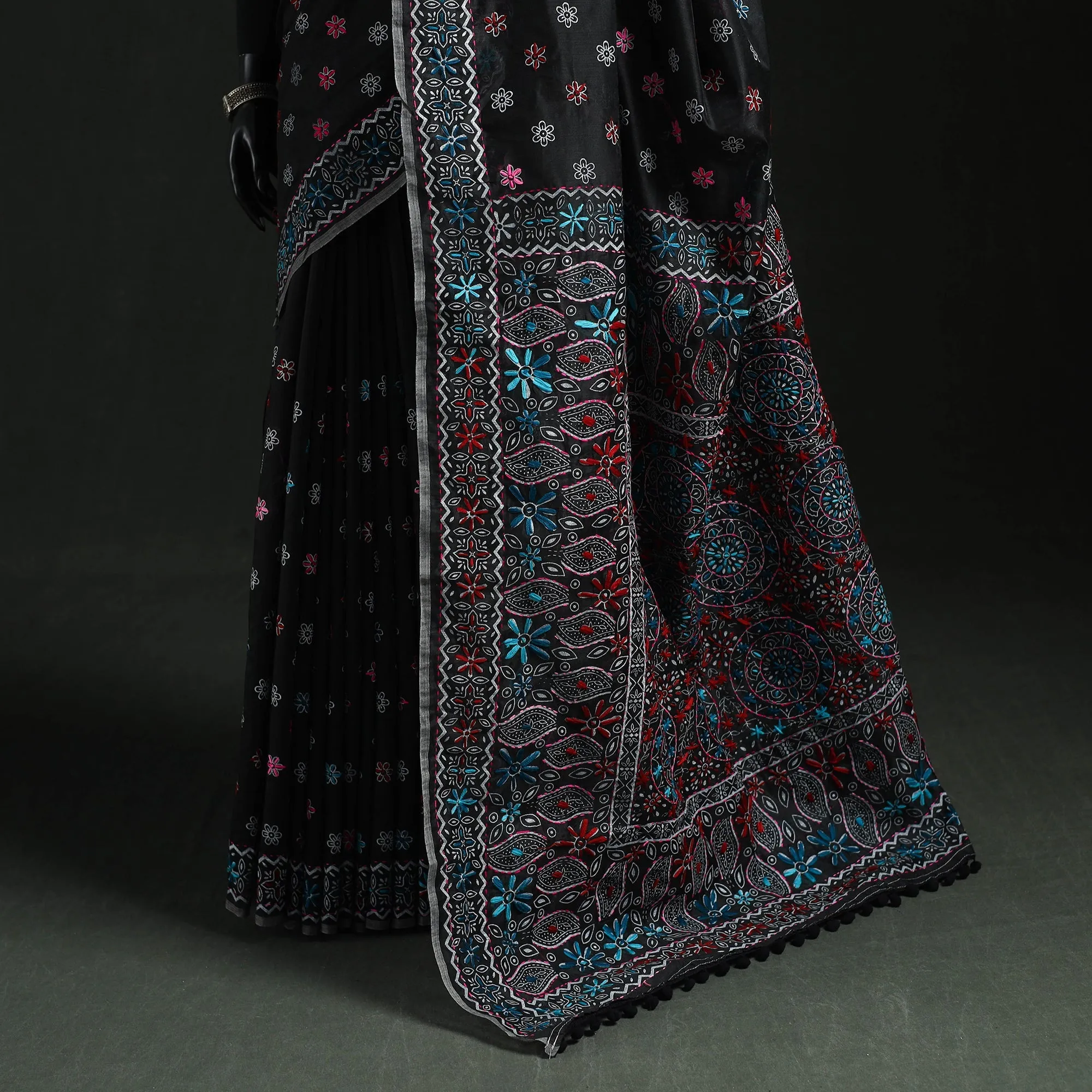 Hand Embroidered Chanderi Silk Chapa Work Phulkari Saree 20 sold by Itokri product image thumbnail 4