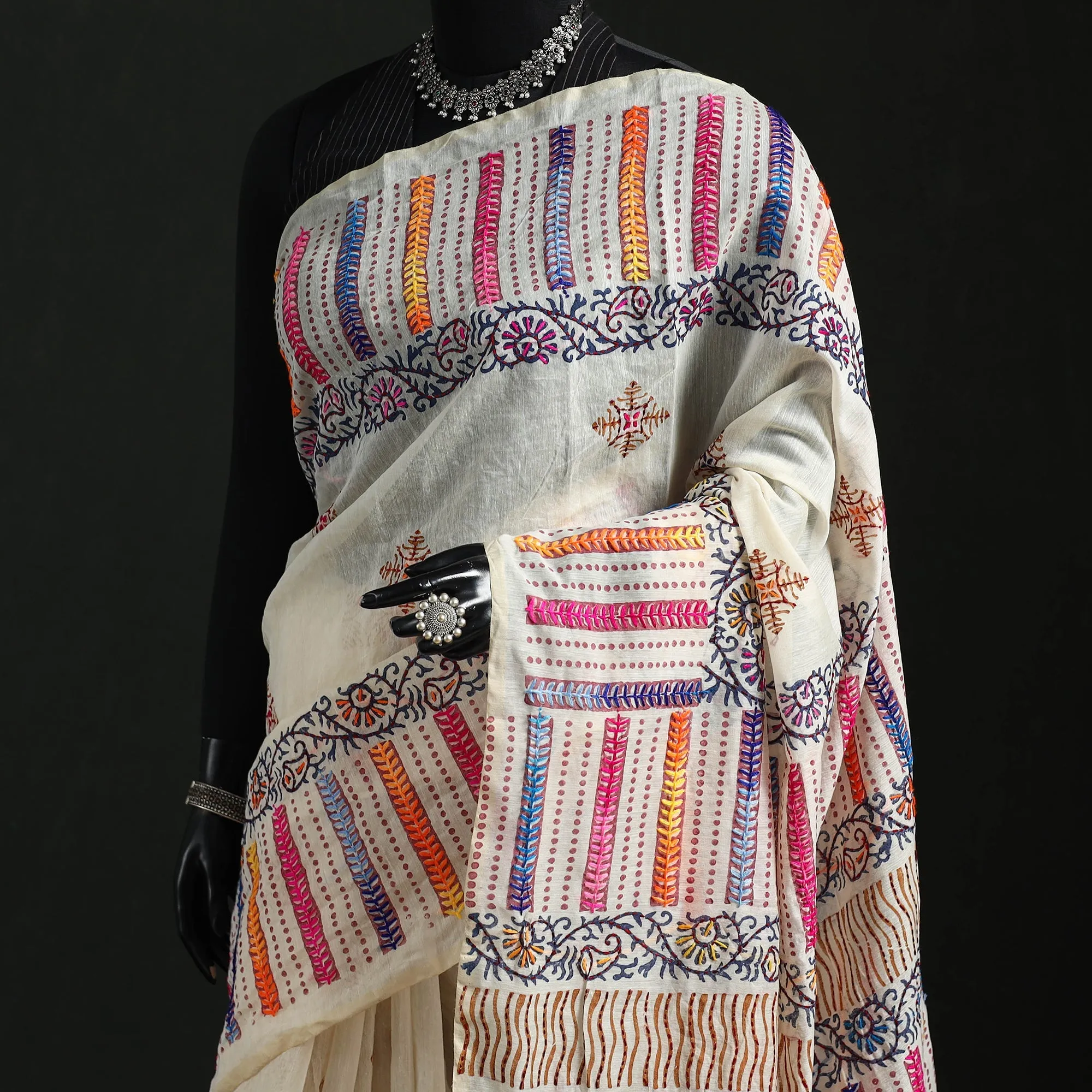 Hand Embroidered Chanderi Silk Chapa Work Phulkari Saree 19 sold by Itokri product image thumbnail 2