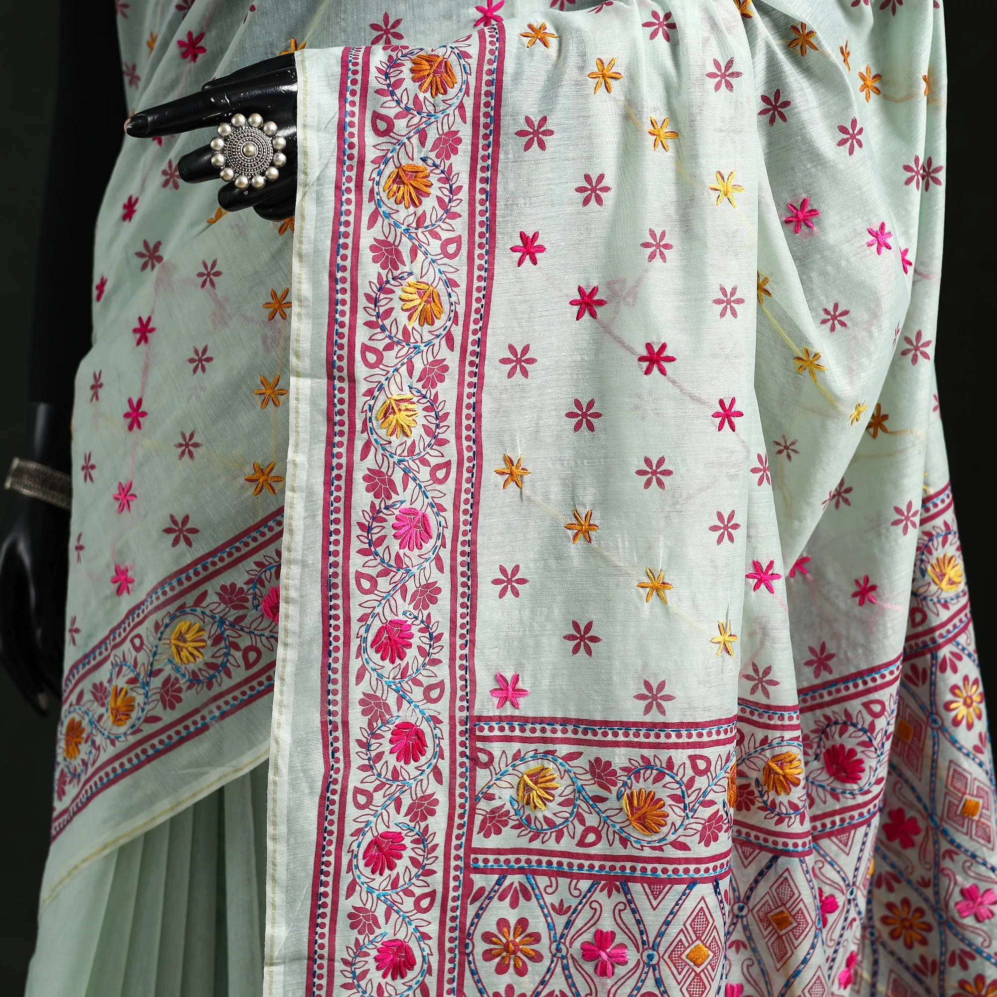 Hand Embroidered Chanderi Silk Chapa Work Phulkari Saree 09 sold by Itokri product image thumbnail 3