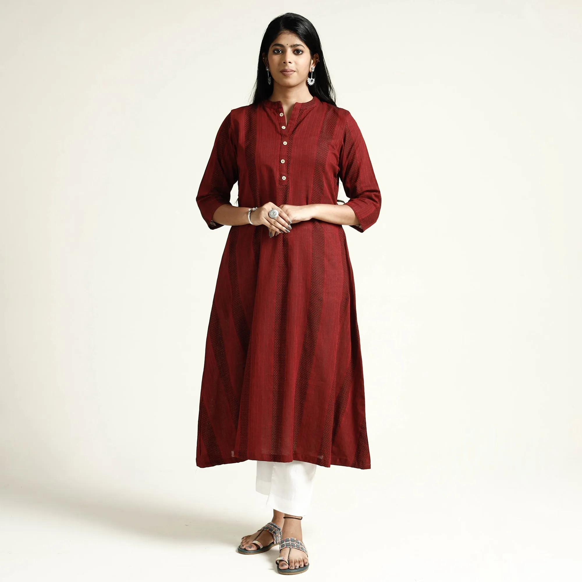 Maroon Jacquard Cotton Long Kurta sold by Itokri product image thumbnail 2