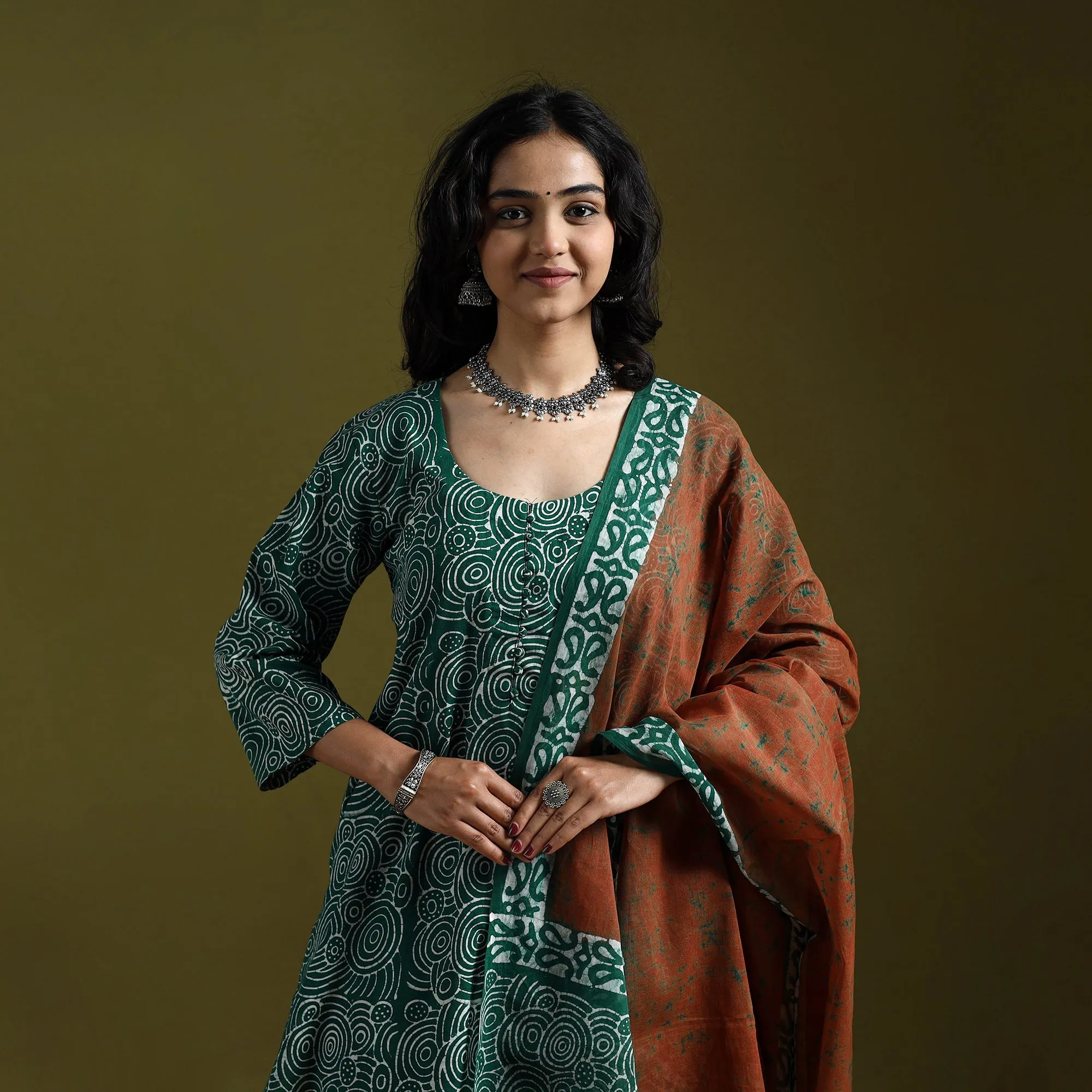 Green - Hand Block Batik Print Cotton Suit Set with Dupatta for women 19 sold by Itokri product image thumbnail 3