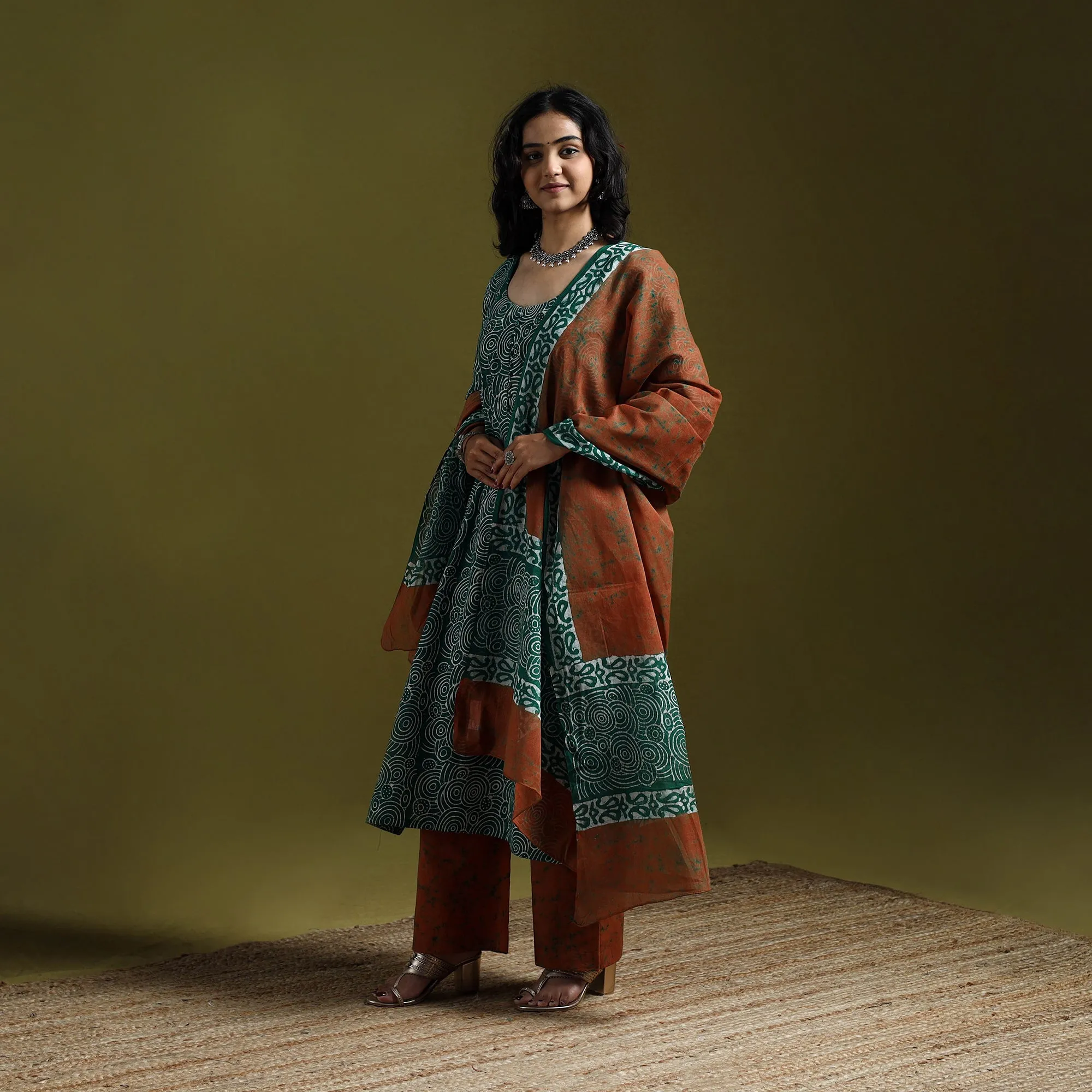 Green - Hand Block Batik Print Cotton Suit Set with Dupatta for women 19 sold by Itokri product image thumbnail 2