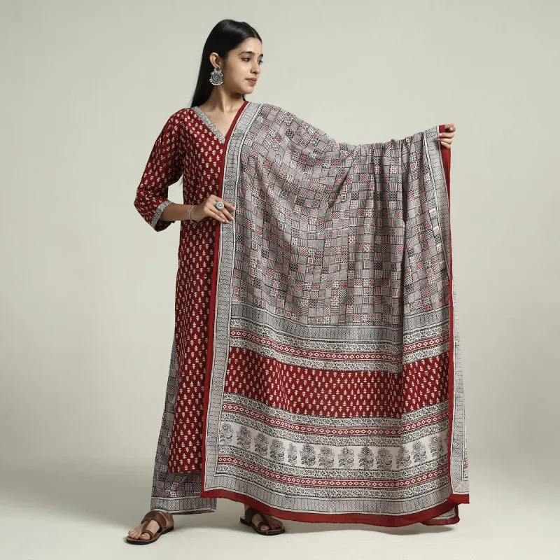 Red - Bagh Block Printed Cotton Kurta with Palazzo & Dupatta Set made by Itokri